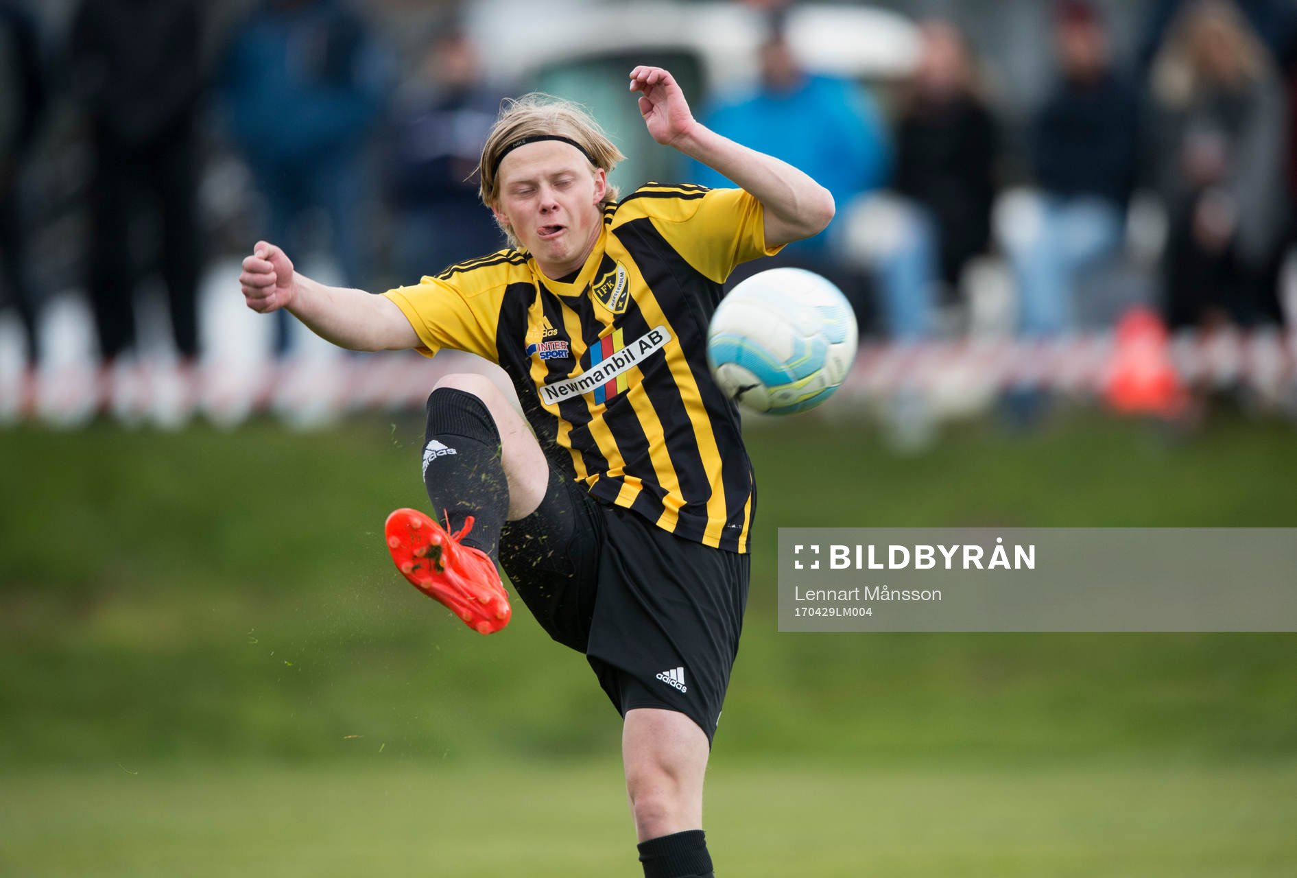 IFK Hässleholms Philip Bengtsson i matchen i division 2