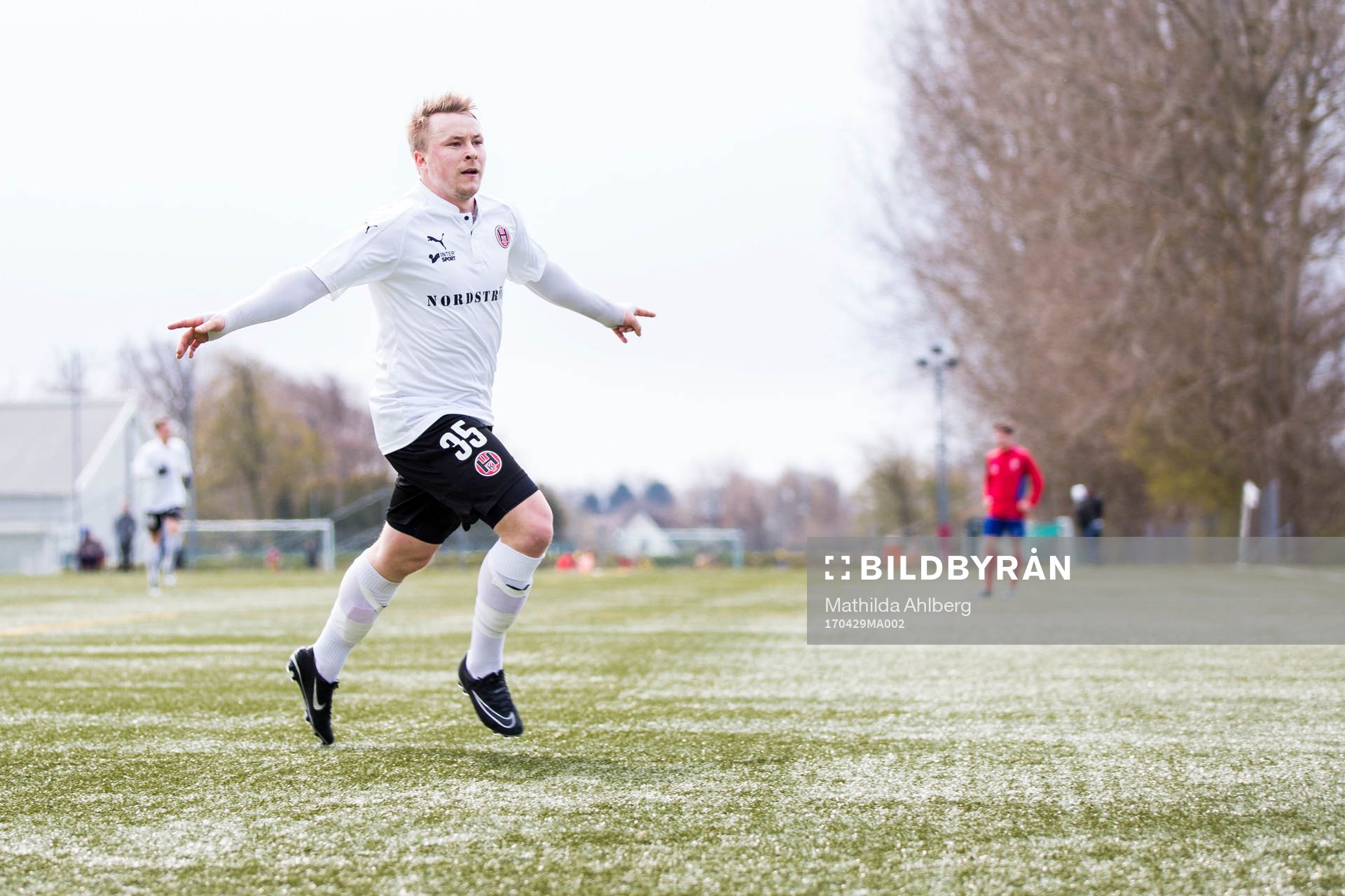 Hittarps Nicklas Nielsen jublar