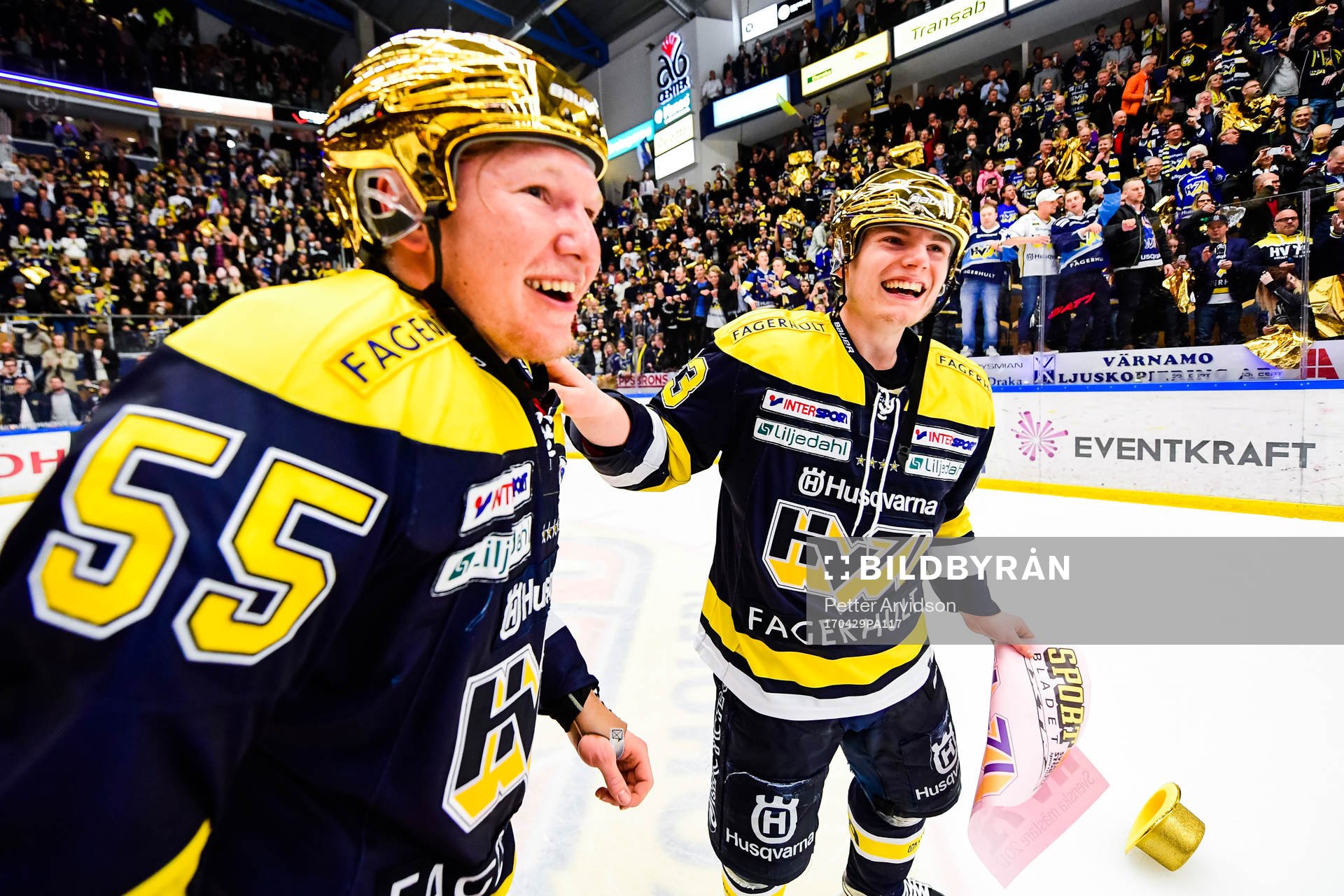 s Andreas Borgman och Lias Andersson jublar