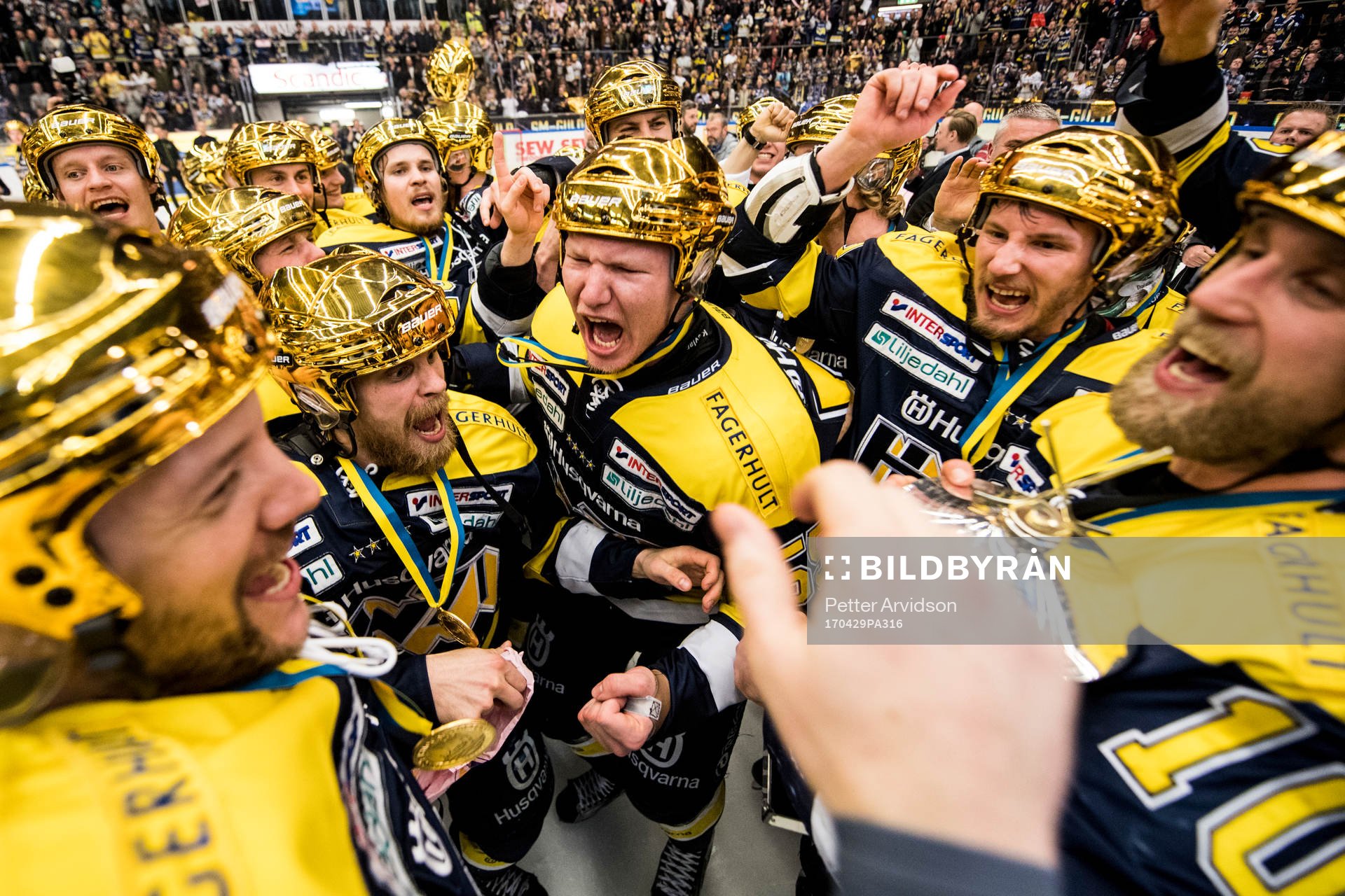 s Mattias Tedenby och Andreas Borgman jublar