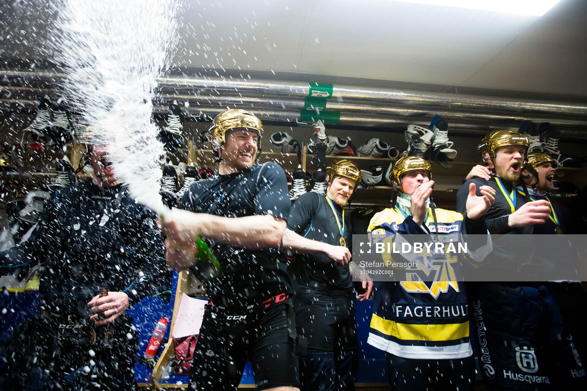 s Adam Almquist, Dylan Reese, Simon Önerud och Chris