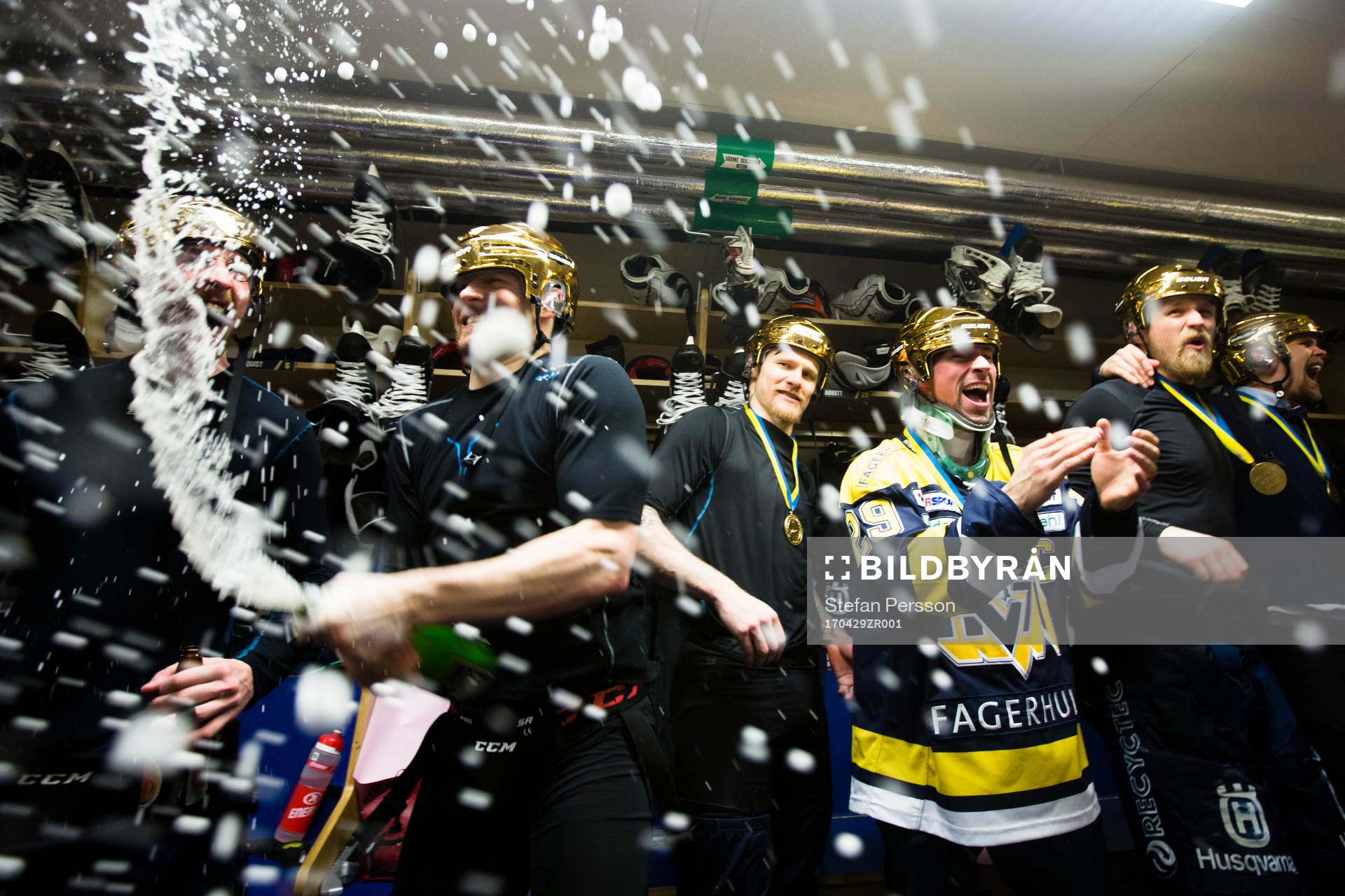 s Adam Almquist, Dylan Reese, Simon Önerud och Chris