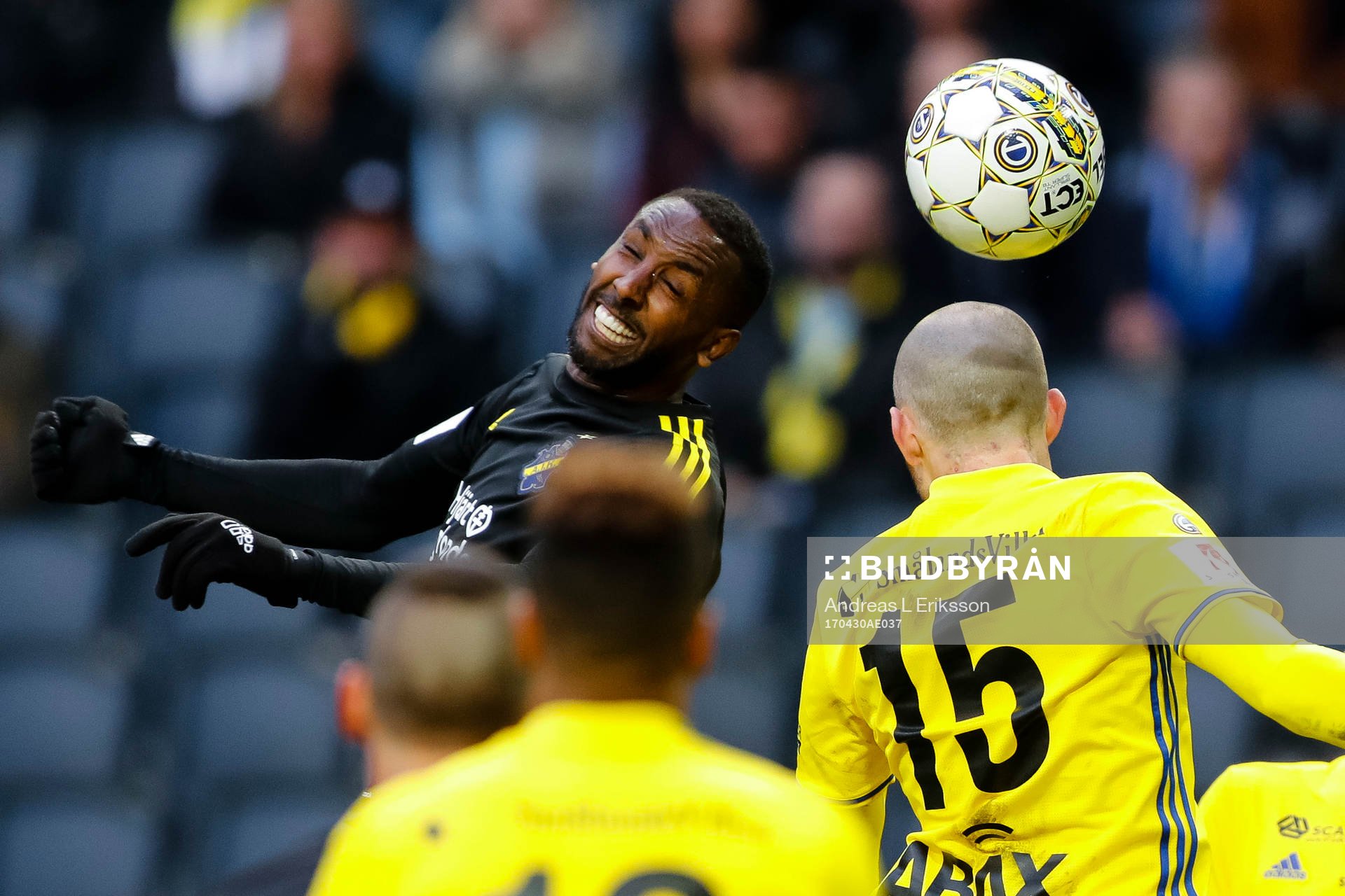  AIK:s Henok Goitom under fotbollsmatchen i Allsvenskan mellan AIK och GIF Sundsvall den 30 april 2017 i Stockholm. 