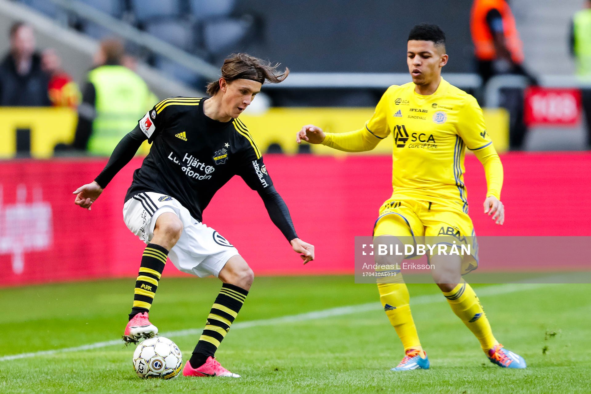 s Kristoffer Olsson och Sundsvalls Romain Gall