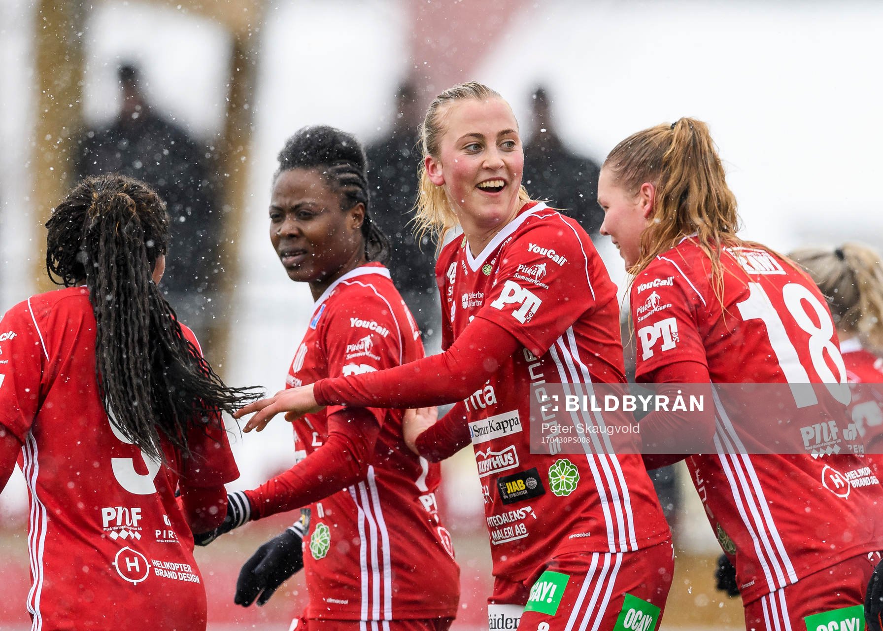 Piteås Julia Karlenäs jublar