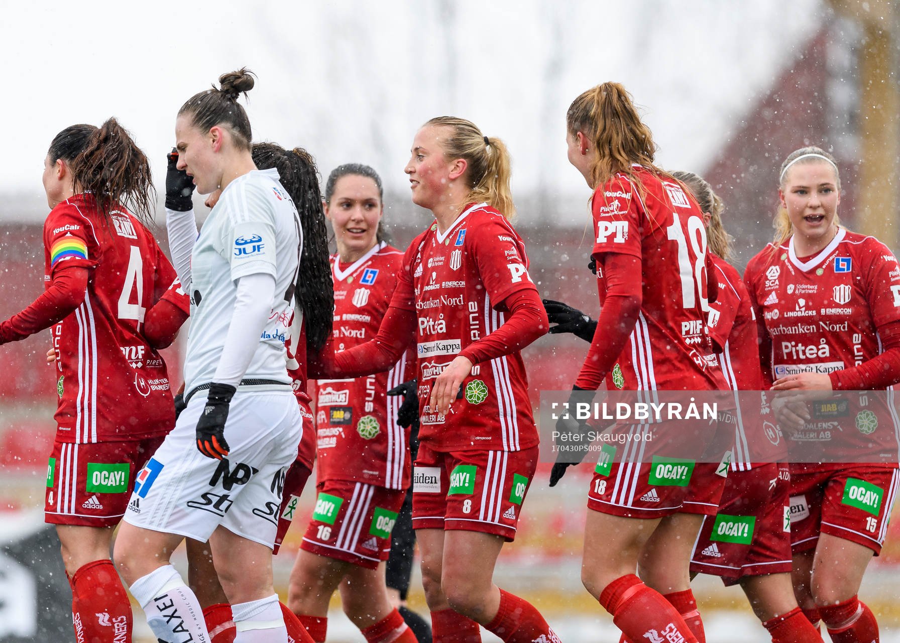 Piteås Julia Karlenäs jublar