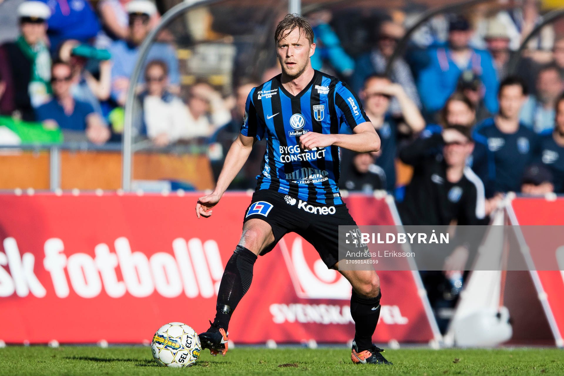 Sirius Christer Gustafsson med bollen