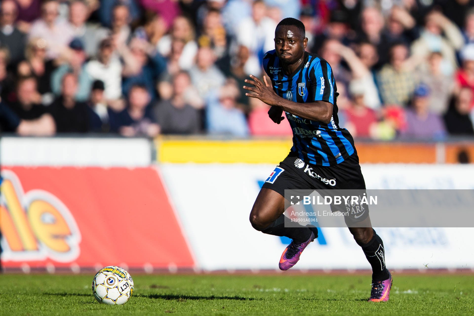 Sirius Moses Ogbu med bollen