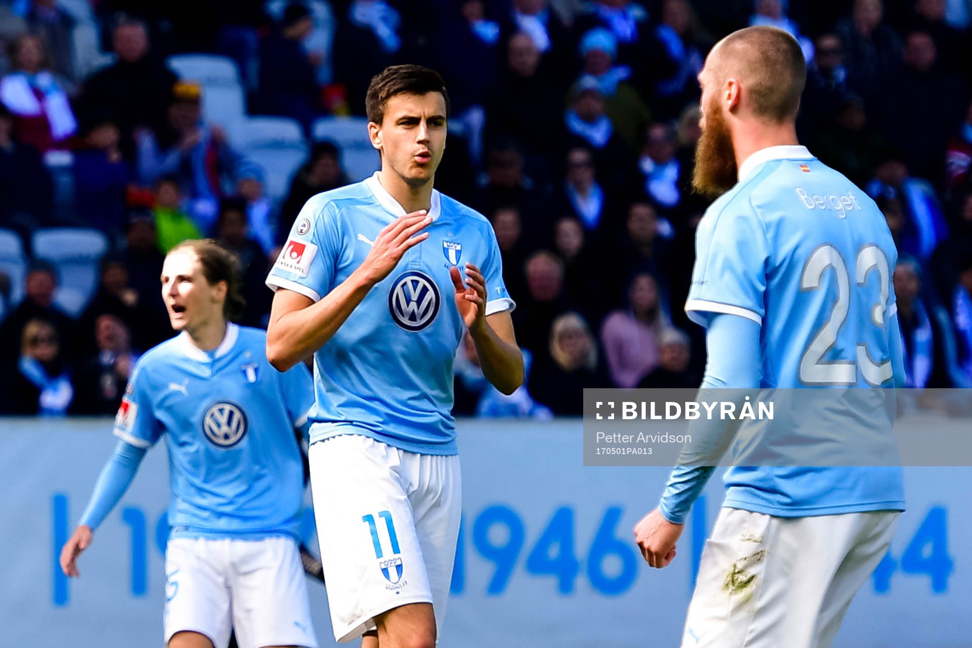 Malmö FFs Alexander Jeremejeff deppar