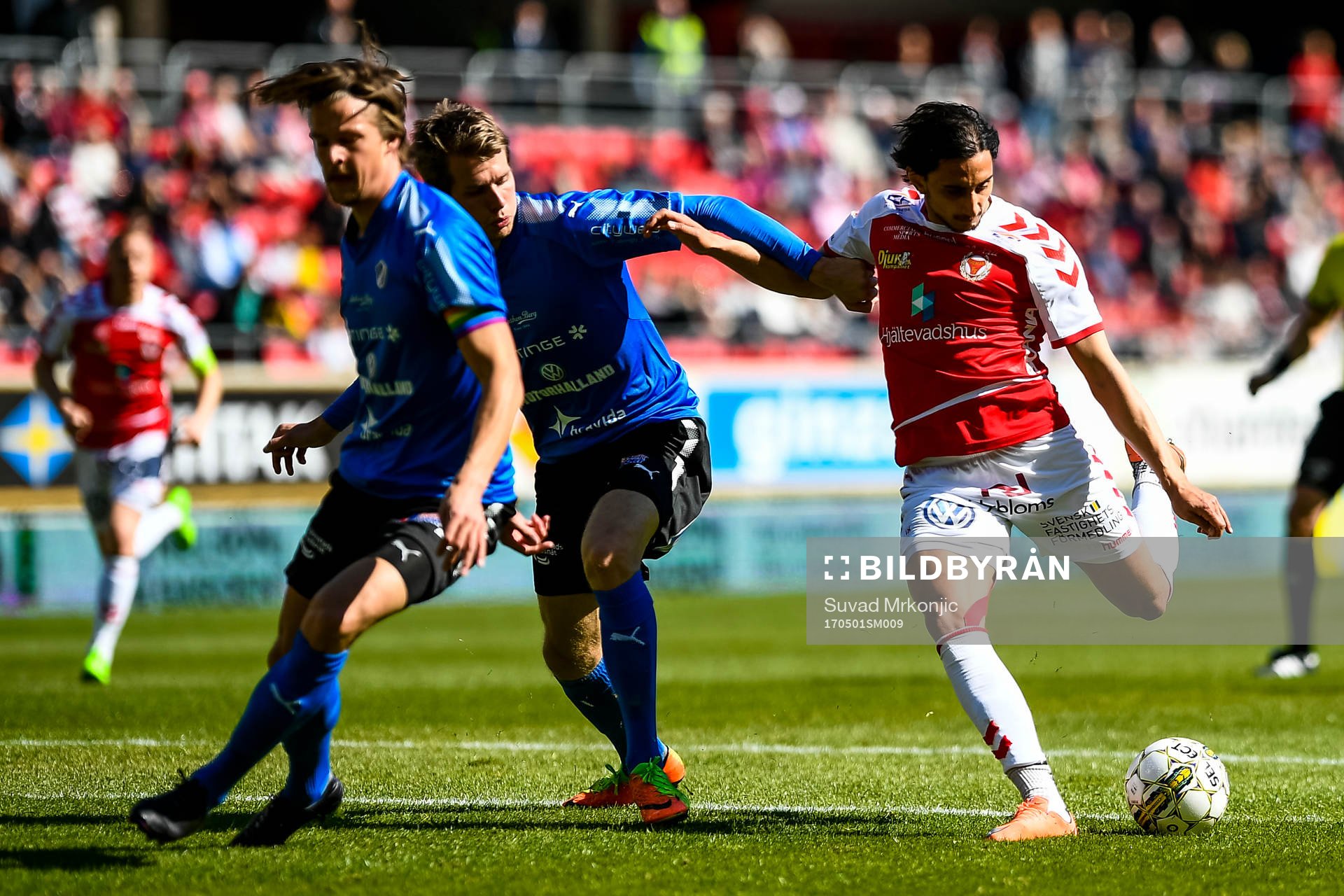 Halmstads Fredrik Liverstam och Marcus Johansson i en kamp