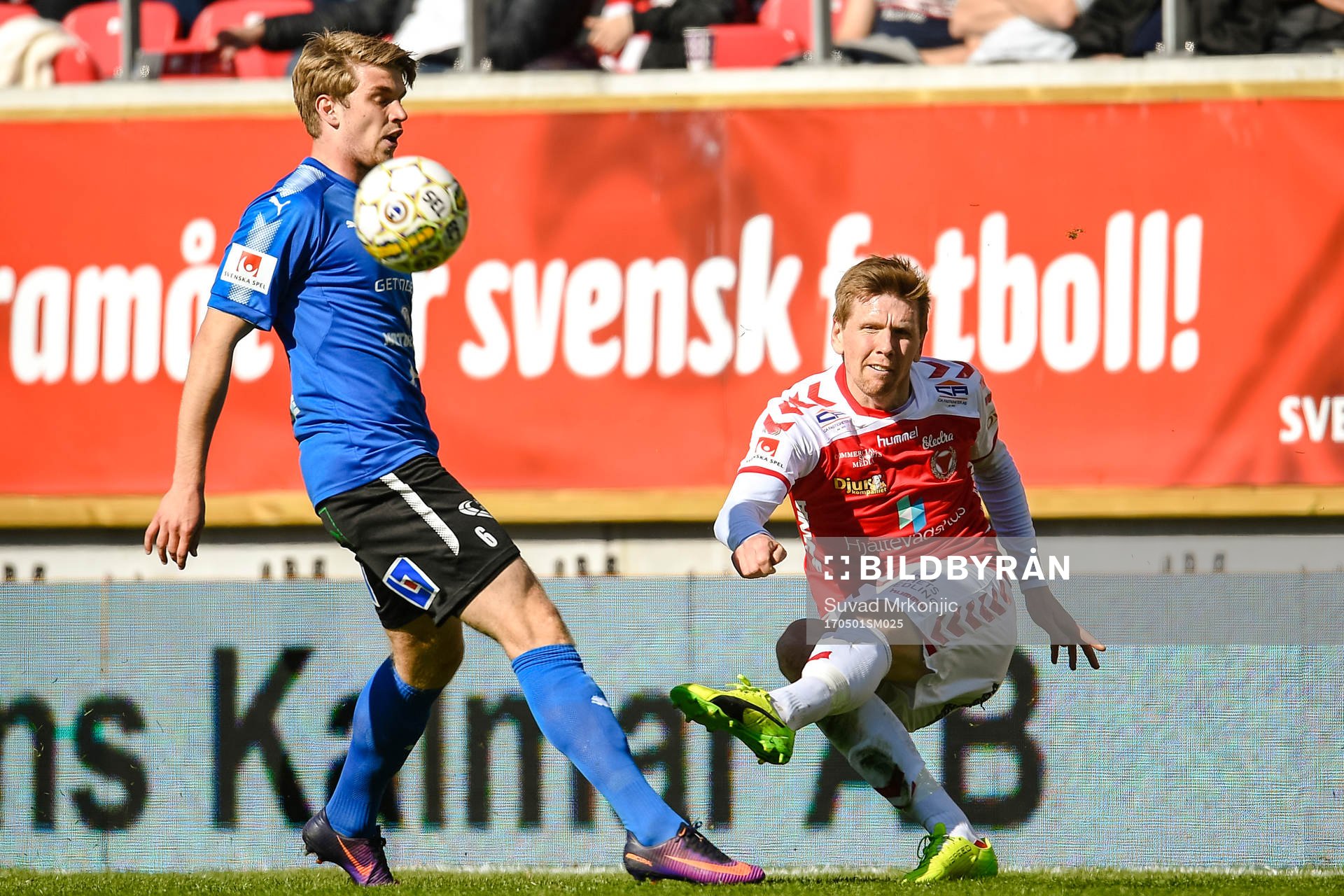 Kalmars David Elm och Halmstads Marcus Mathisen