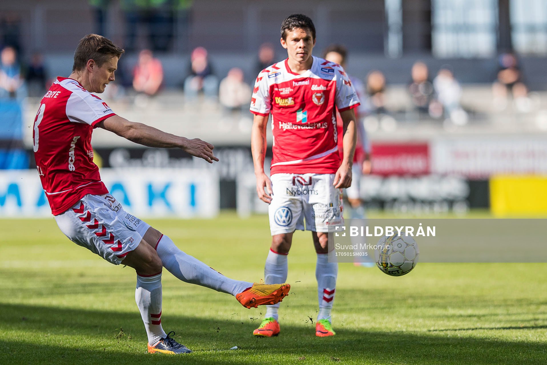 Kalmars Viktor Elm gör 2-0 målet på frispark