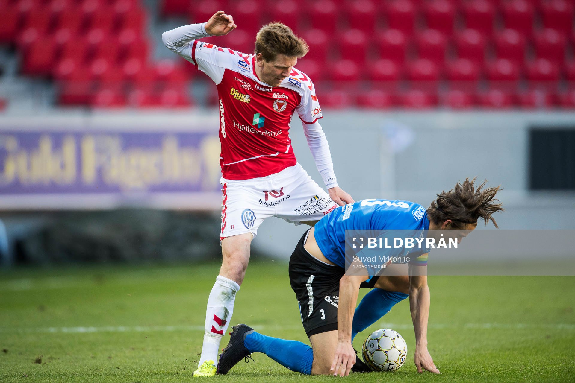 Kalmars David Elm och Halmstads Fredrik Liverstam
