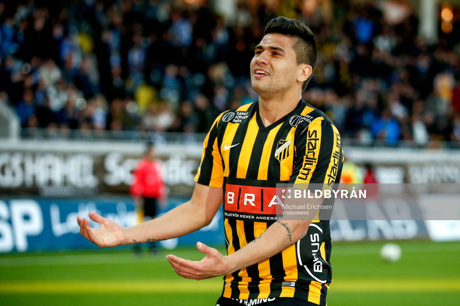 Häckens Paulinho jublar efter 4-0 under fotbollsmatchen i Allsvenskan mellan Häcken och IFK Göteborg den 2 maj 2017 i Göteborg.