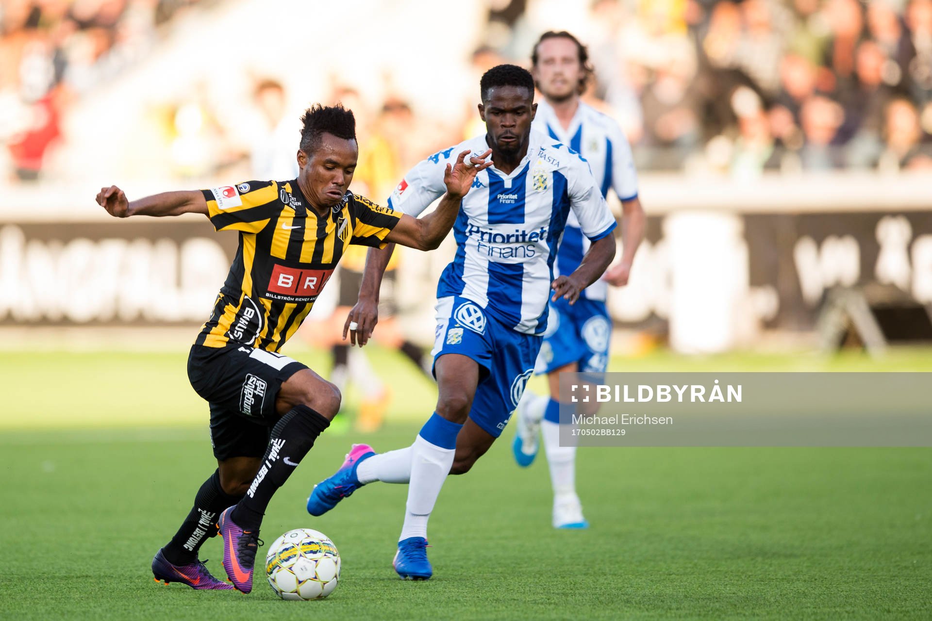 Häckens Nasiru Mohammed mot IFK Göteborgs Abdul Razak