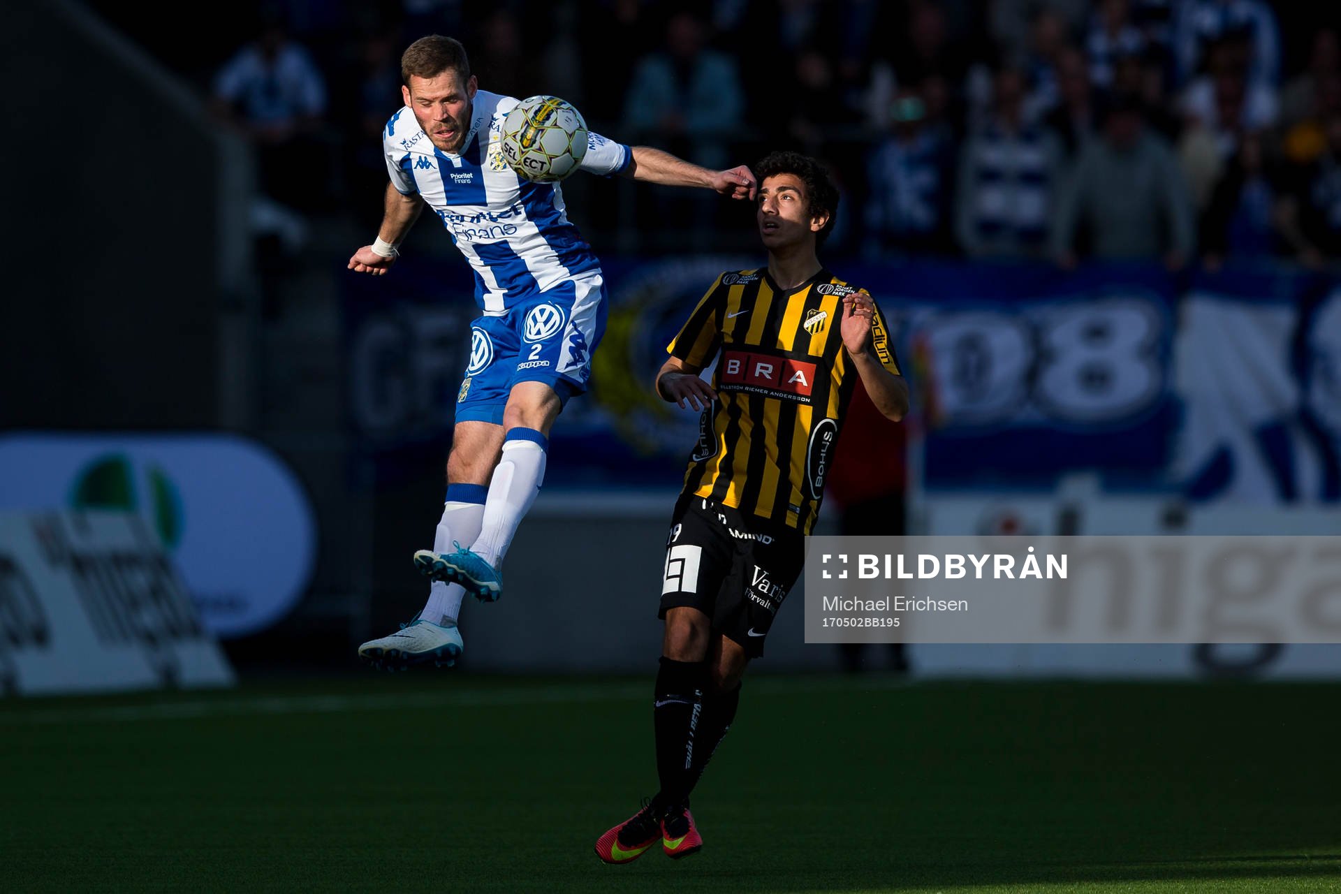 IFK Göteborgs Emil Salomonsson och Häckens Daleho Irandust