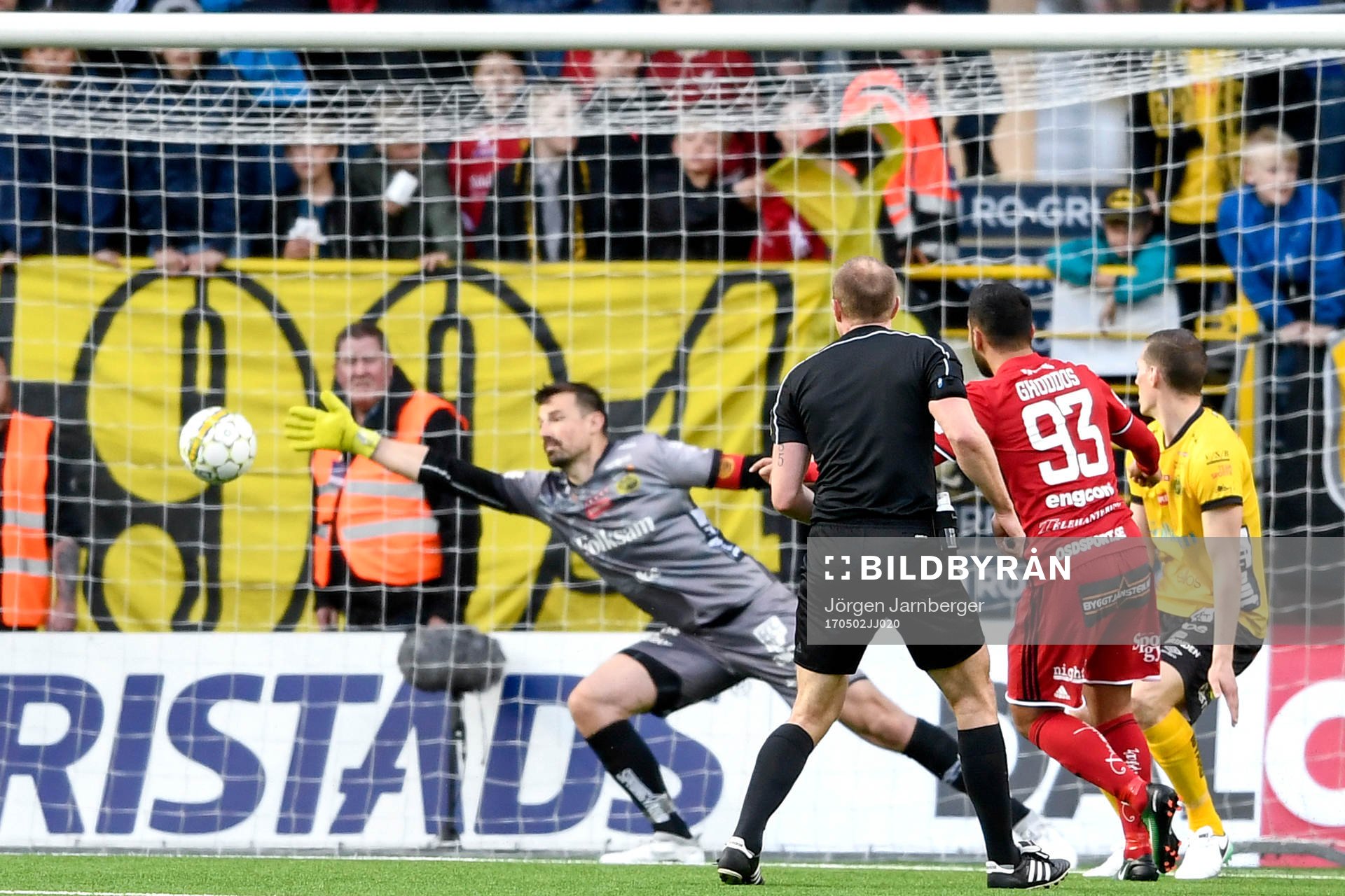 Östersunds Saman Ghoddos gör 2-2