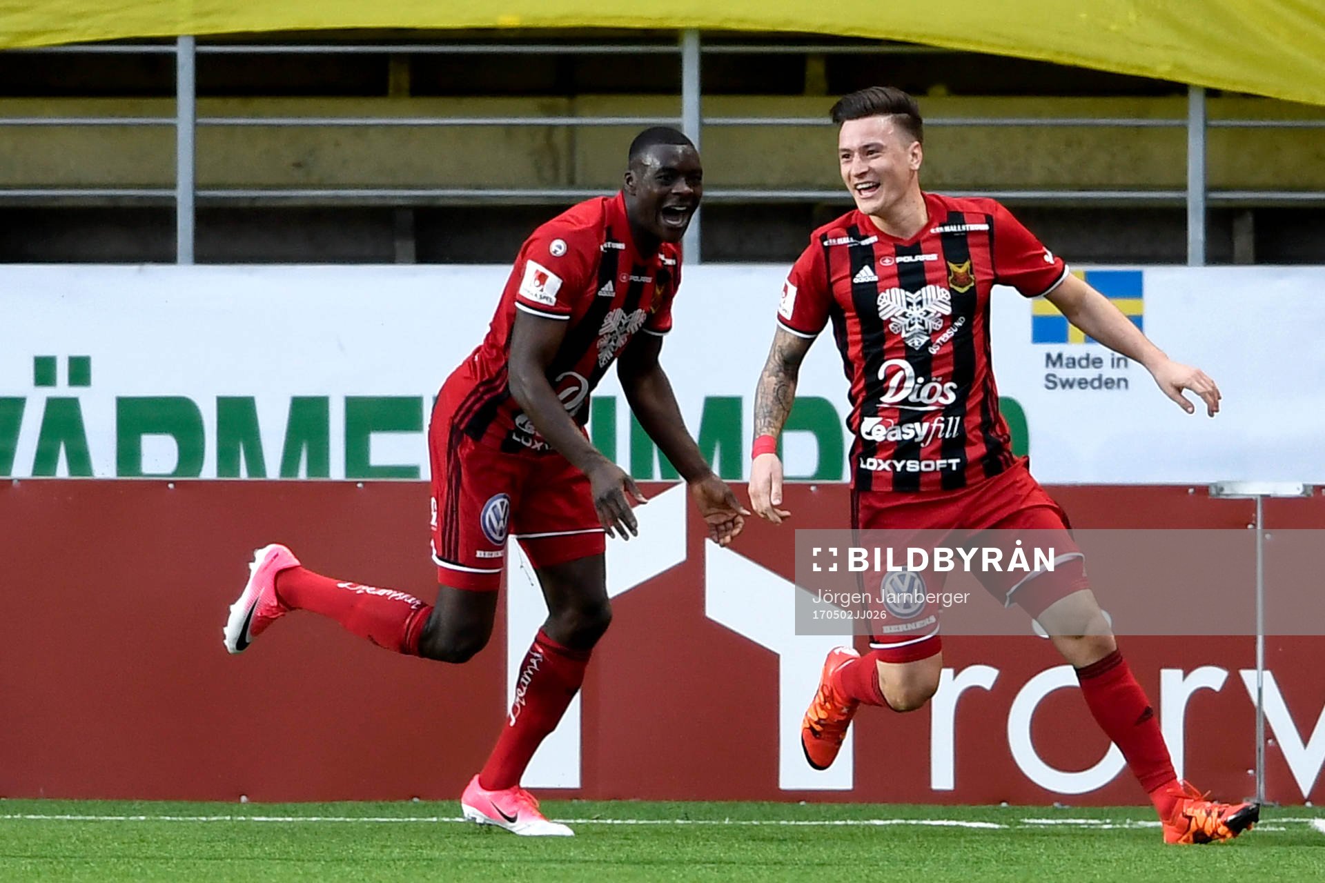 Östersunds Jamie Hopcutt jublar