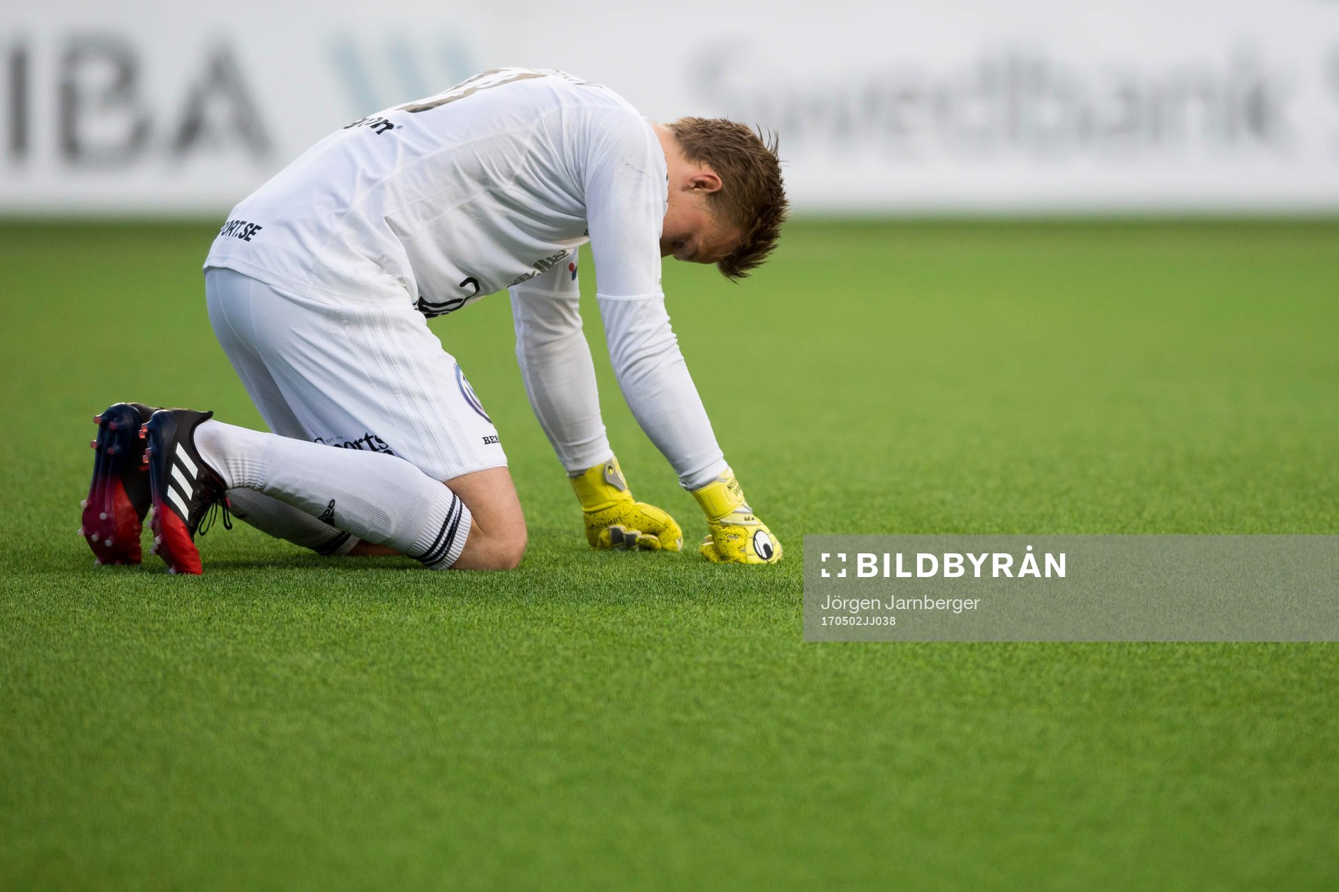 Östersunds målvakt Andreas Andersson deppar