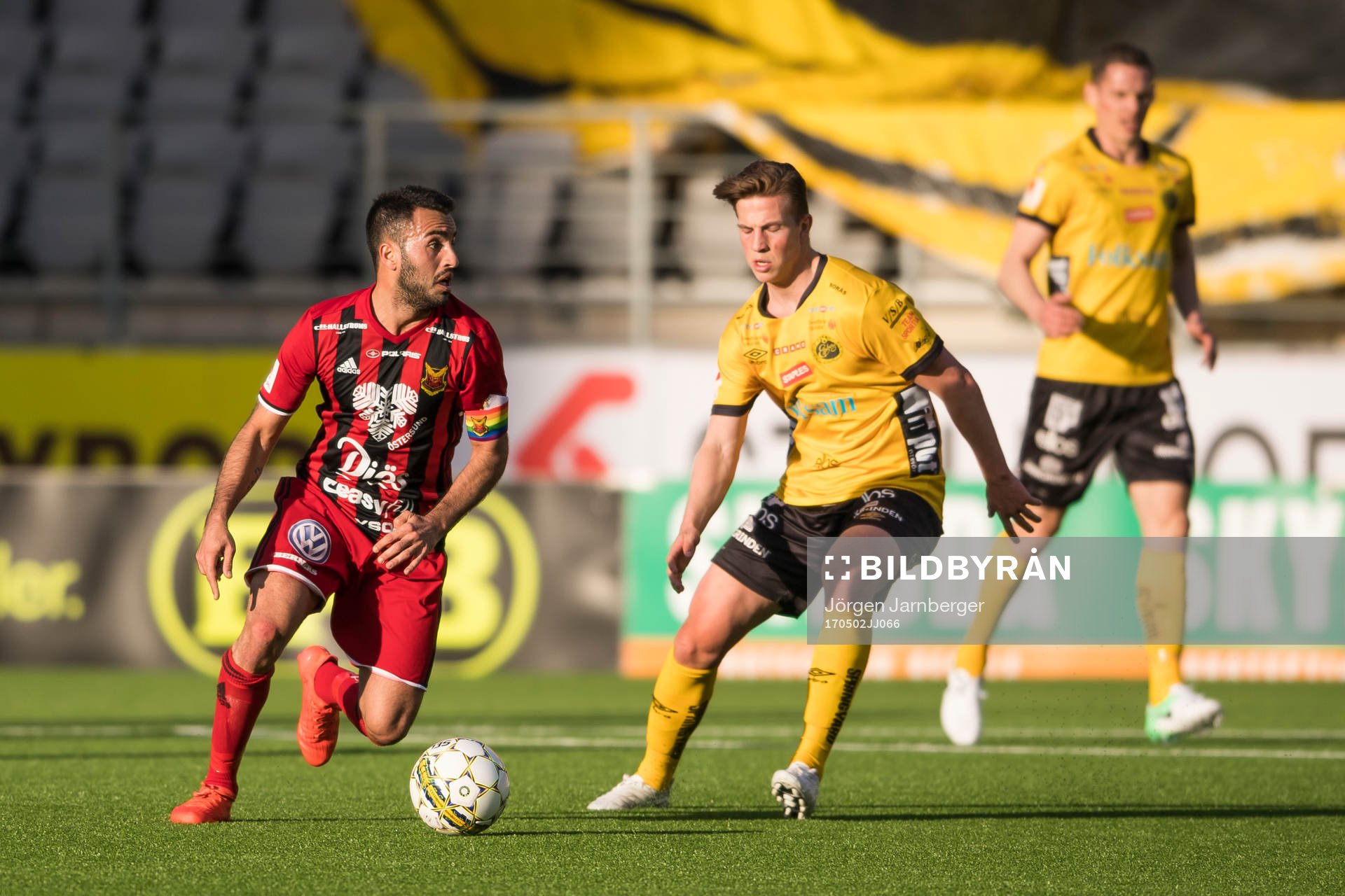 Elfsborgs Simon Olsson och Östersunds Fouad Bachirou