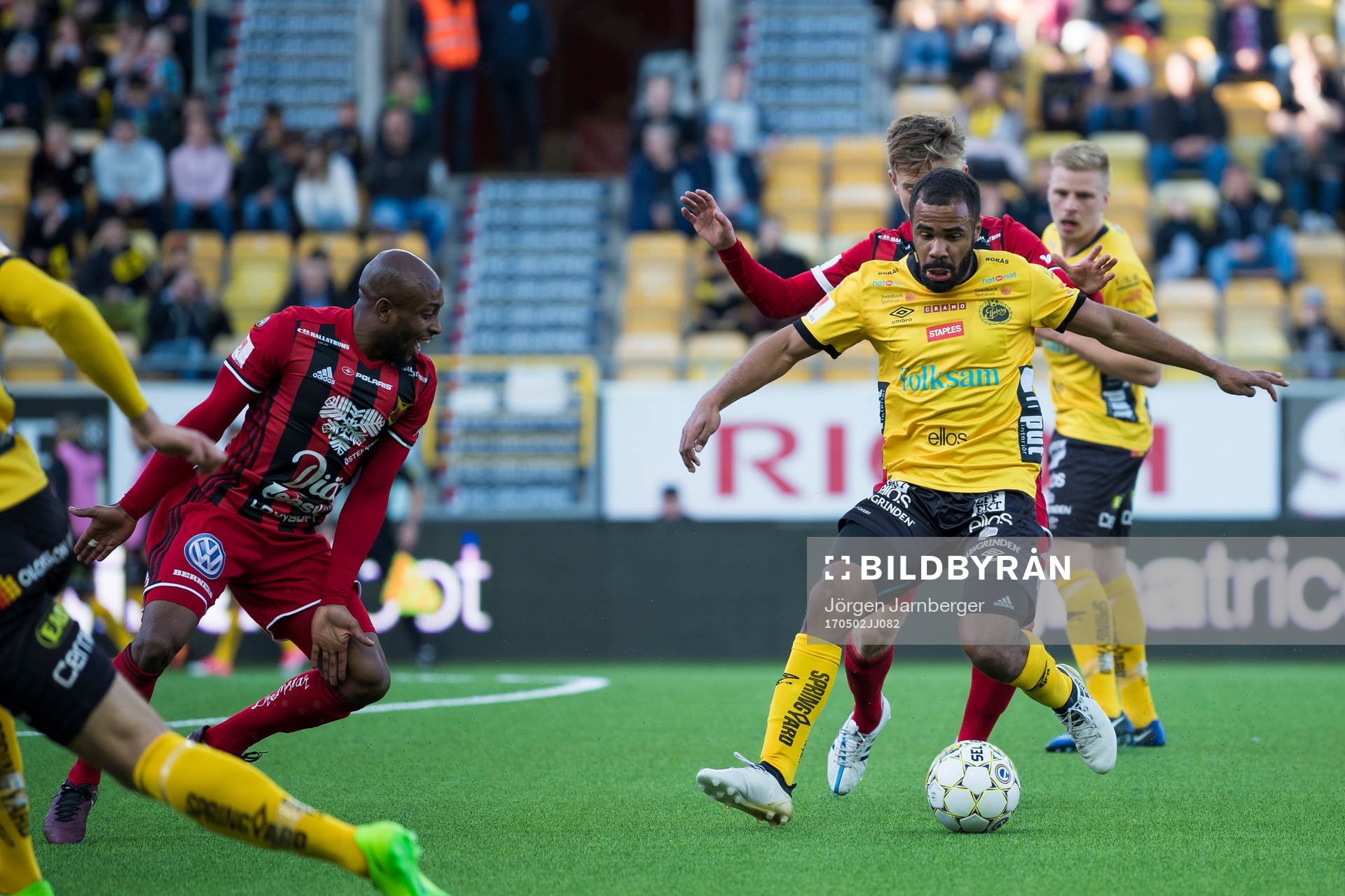 Elfsborgs Alex Dyer och Östersunds Fouad Bachirou