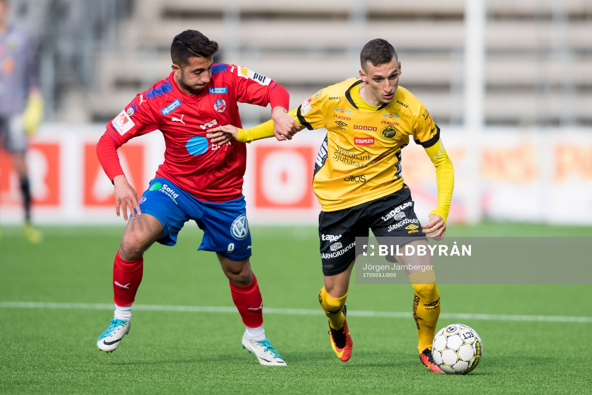 Elfsborgs Arian Kabashi och Helsingborgs Moustafa Zeidan