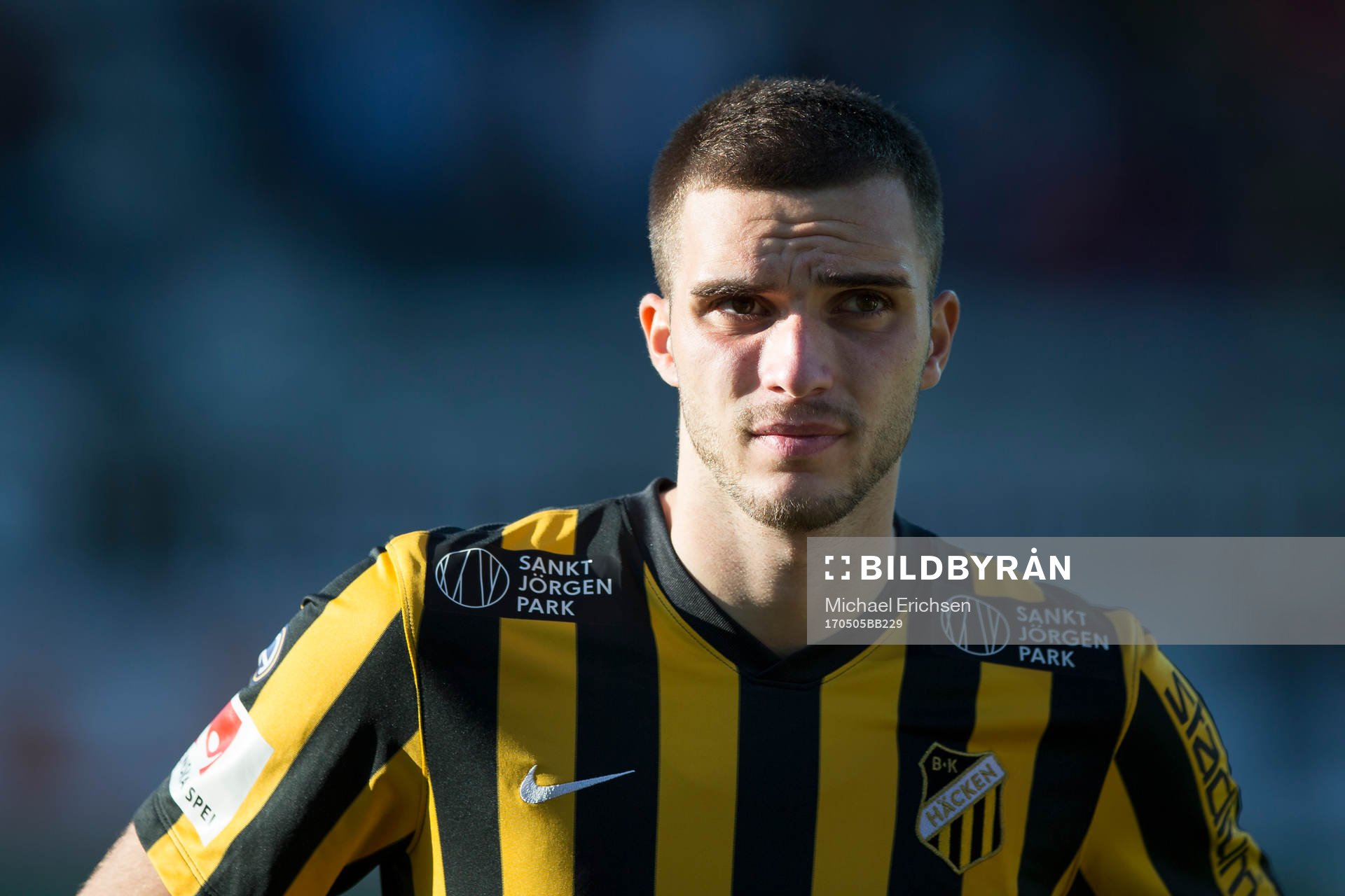 Häckens Egzon Binaku innan fotbollsmatchen i Allsvenskan