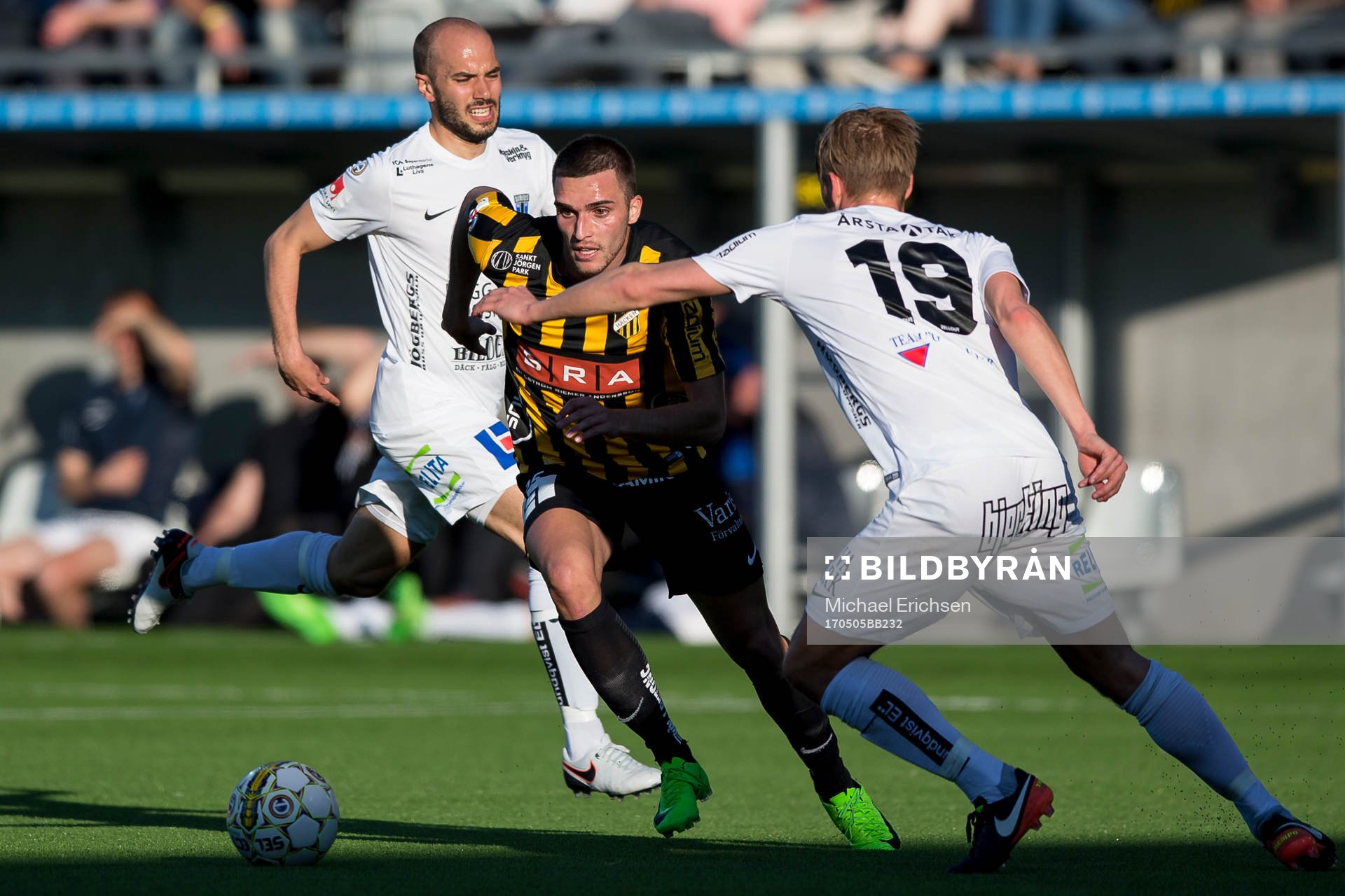 Häckens Egzon Binaku mot Sirius Christer Gustafsson