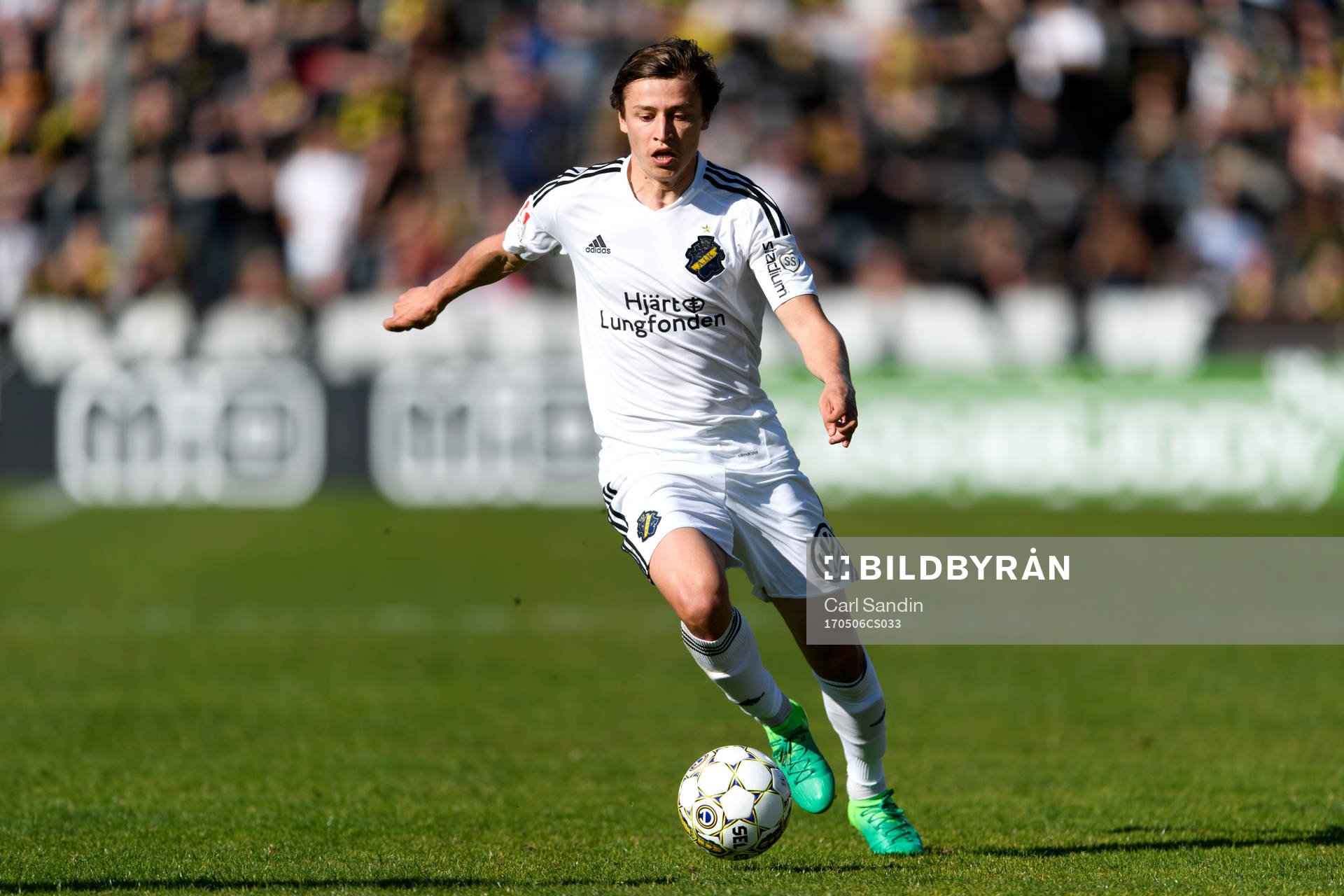 s Simon Thern