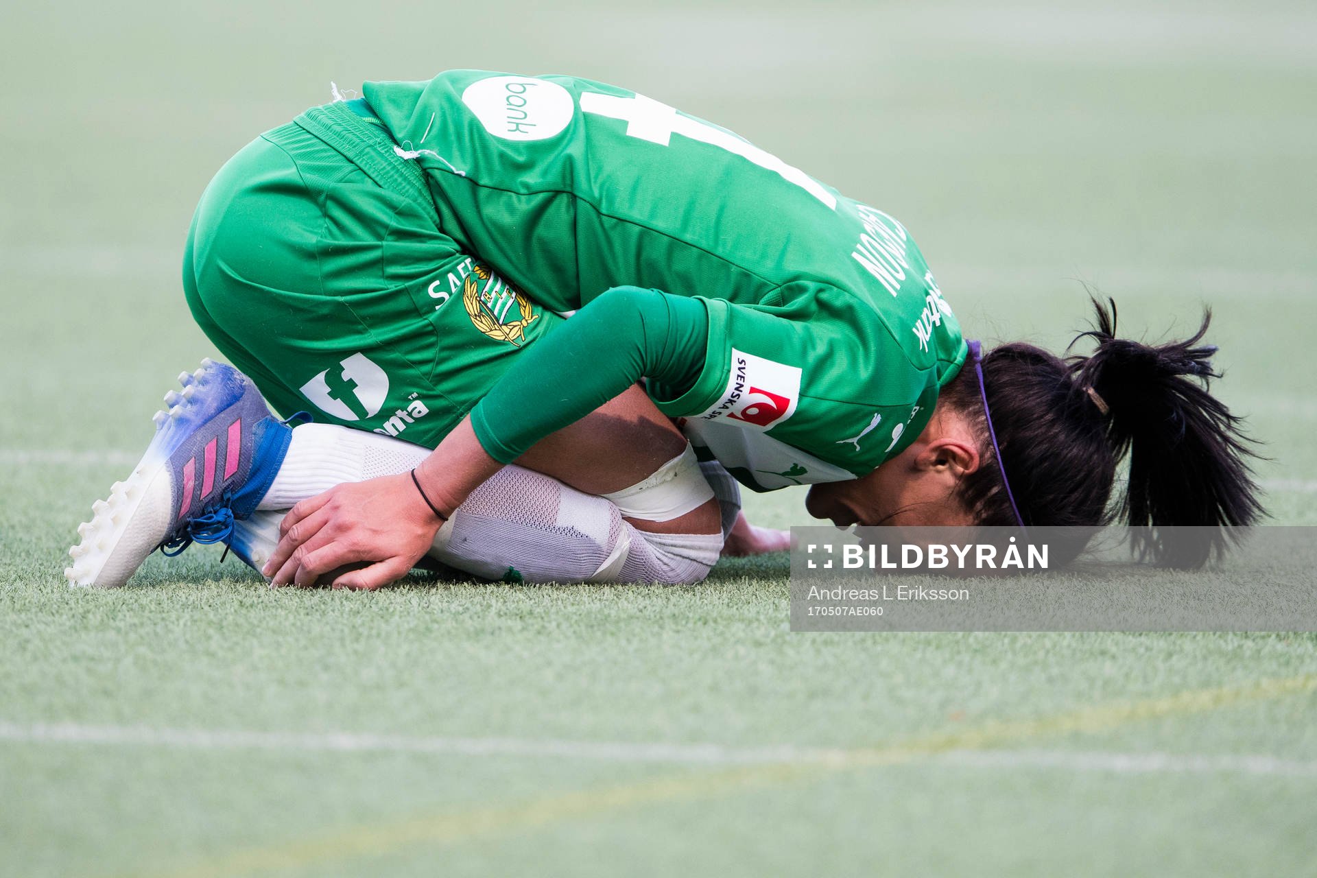 Hammarbys Anna Oskarsson har ont