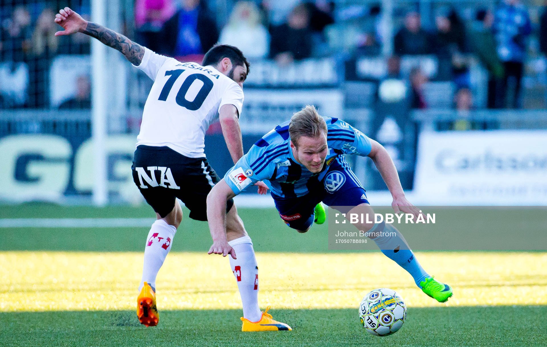 Örebros Nahir Besara och Djurgårdens Gustav Engvall