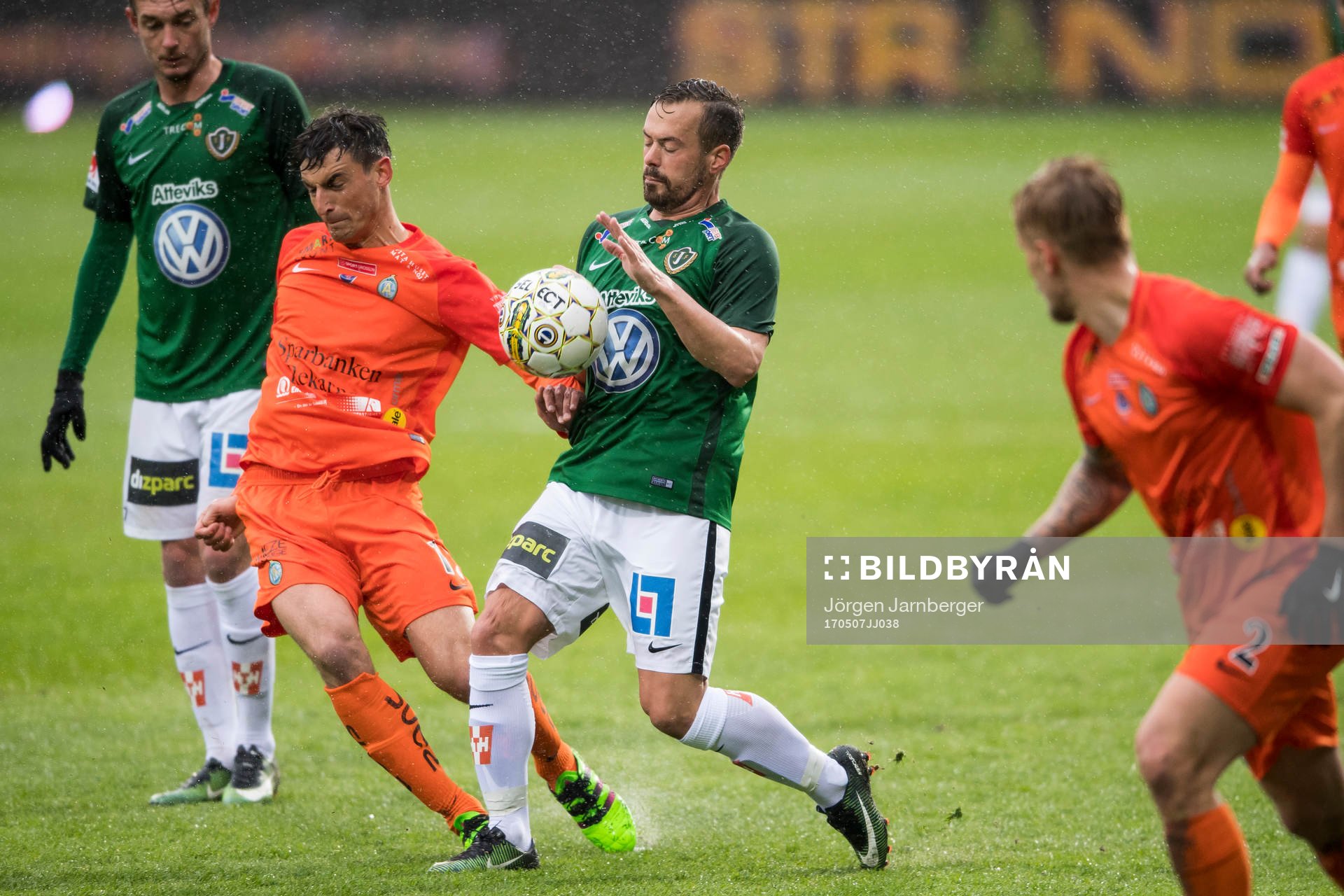 AFC Eskilstunas Thomas Piermayr och Jönköpings Fredric