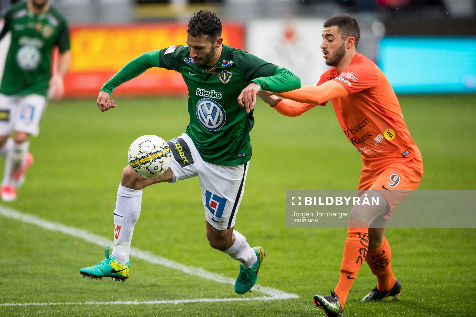Jönköpings André Calisir och AFC Eskilstunas Sasa Matic