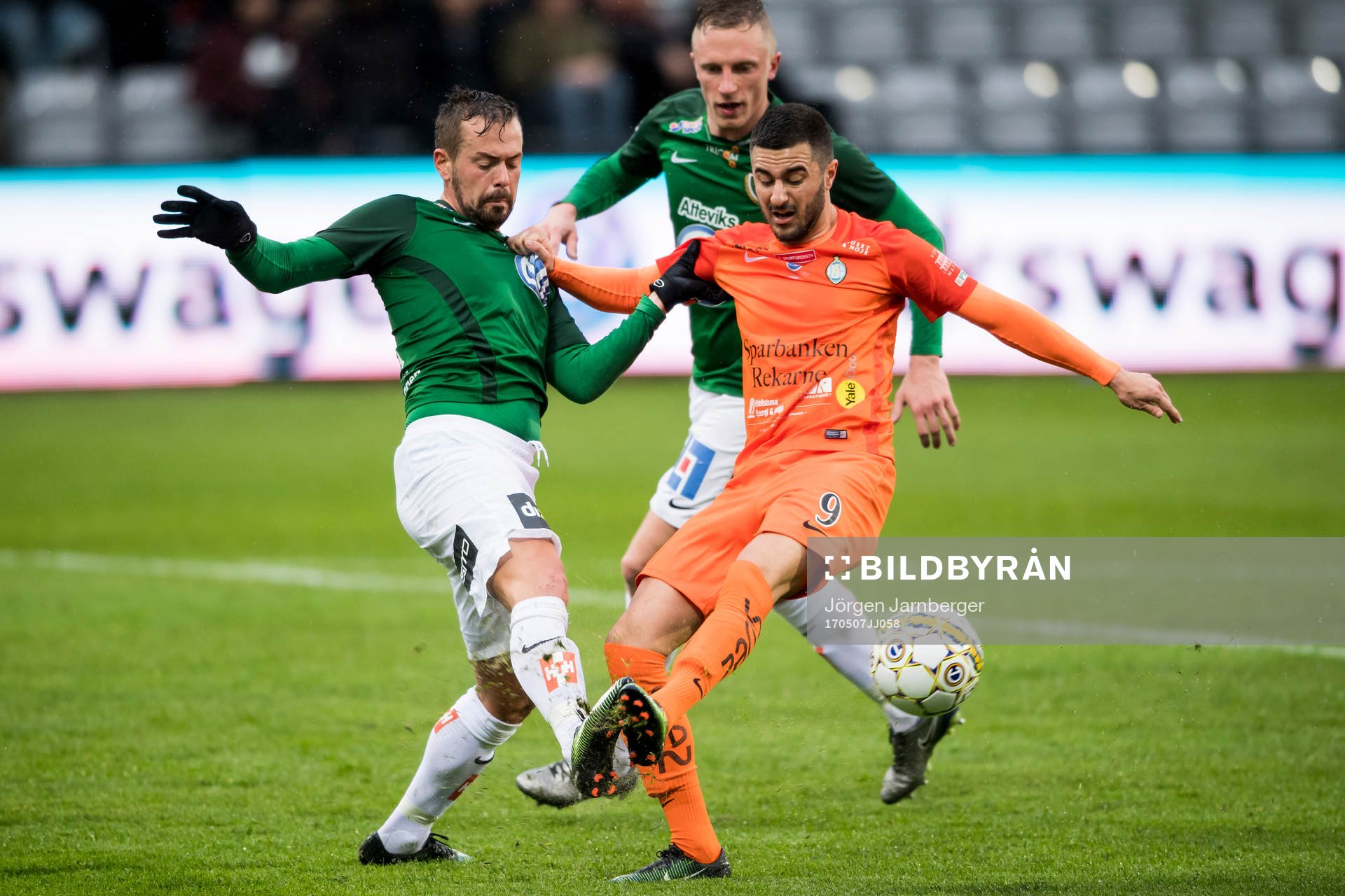 AFC Eskilstunas Sasa Matic och Jönköpings Fredric Fendrich