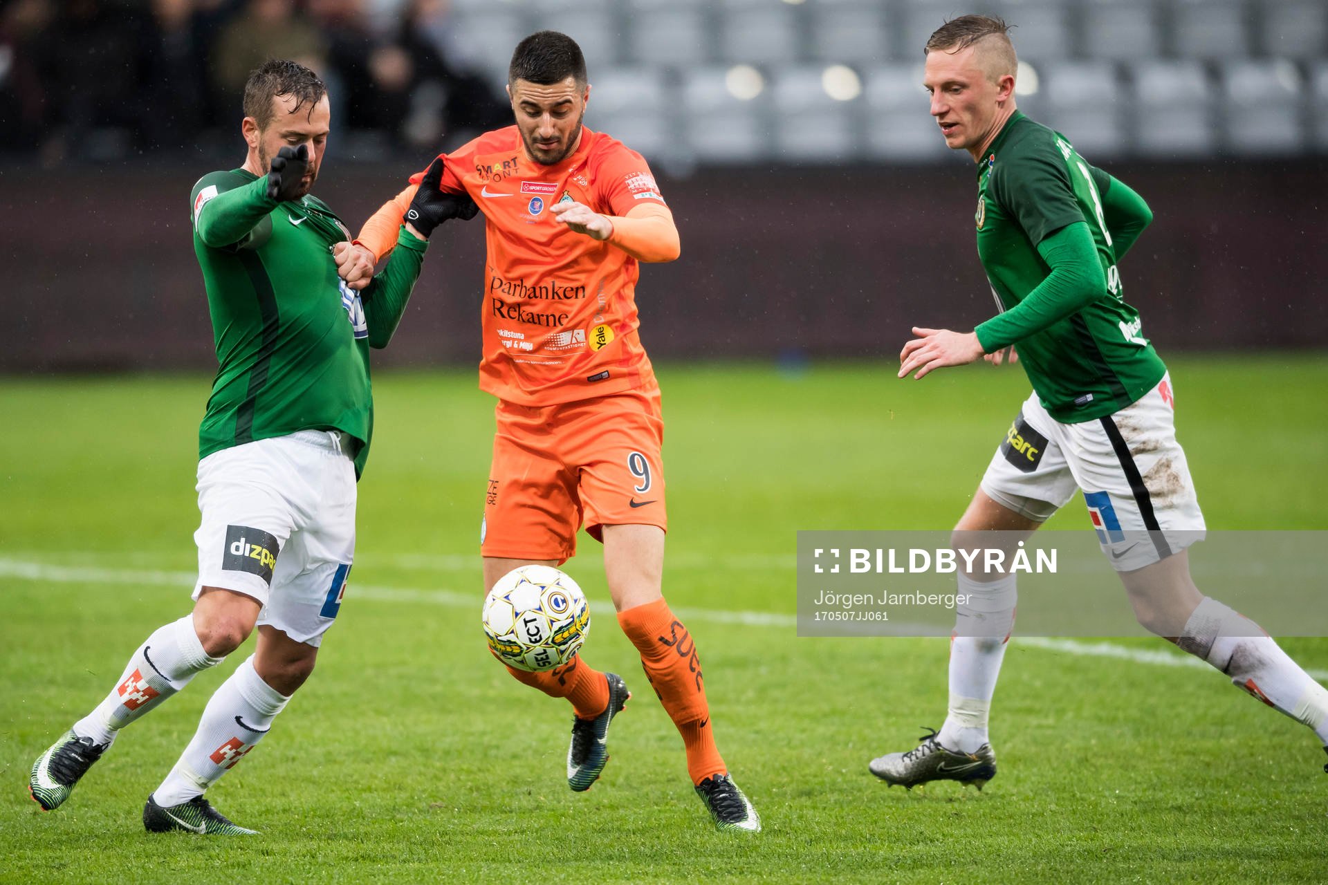Jönköpings Fredric Fendrich och AFC Eskilstunas Sasa Matic