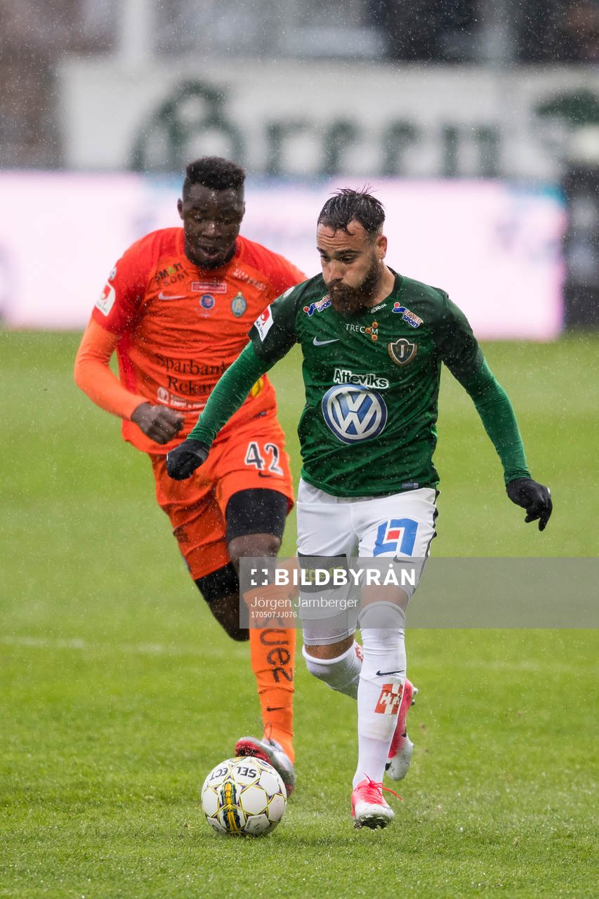 Jönköpings Dzenis Kozica och AFC Eskilstunas Amadou