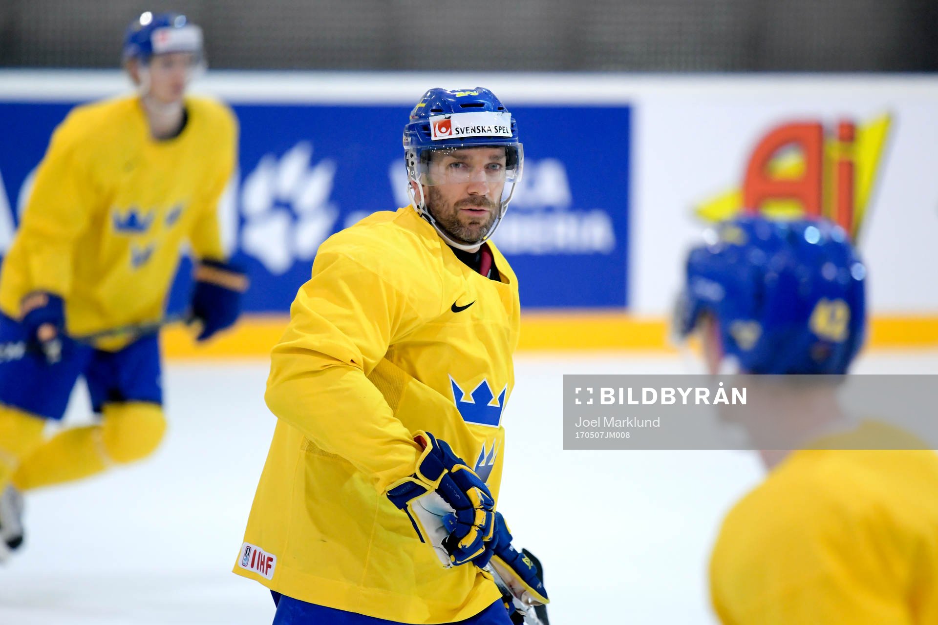 Joel Lundqvist på Sveriges ishockeylandslags träning