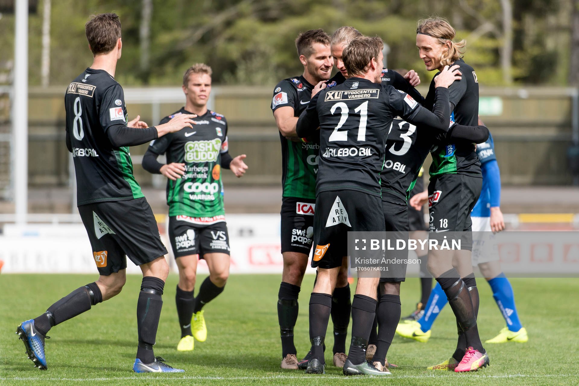 Varbergs spelare jublar