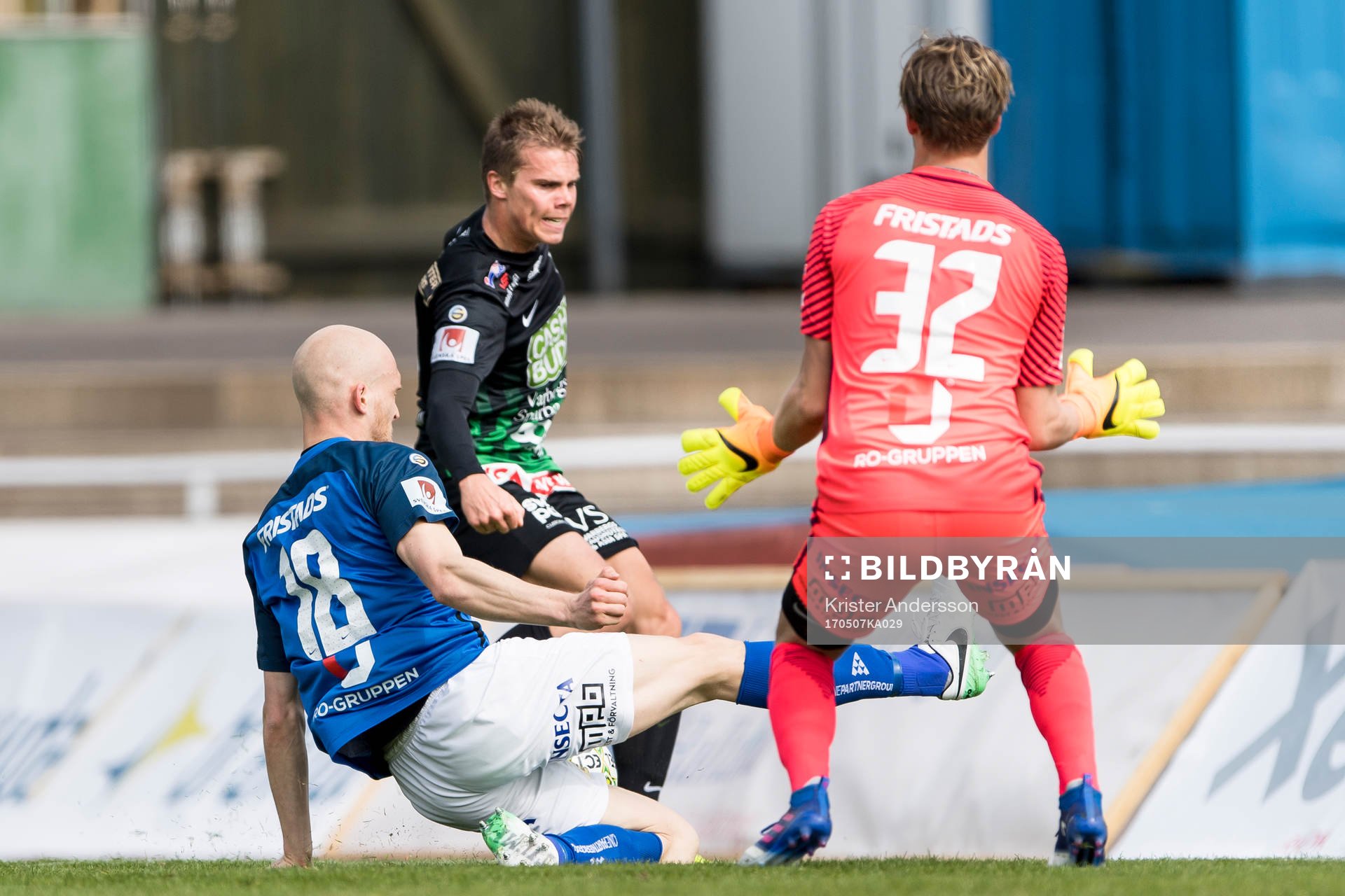 Varbergs Elias Andersson oroar Norrbys Viktor Nilsson och