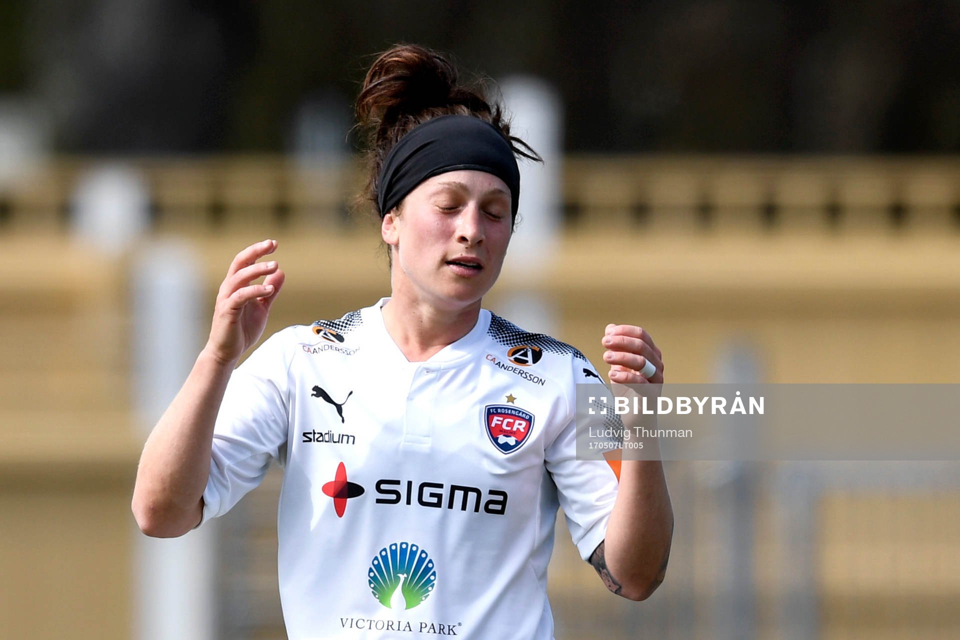Rosengårds Ella Masar McLeod deppar
