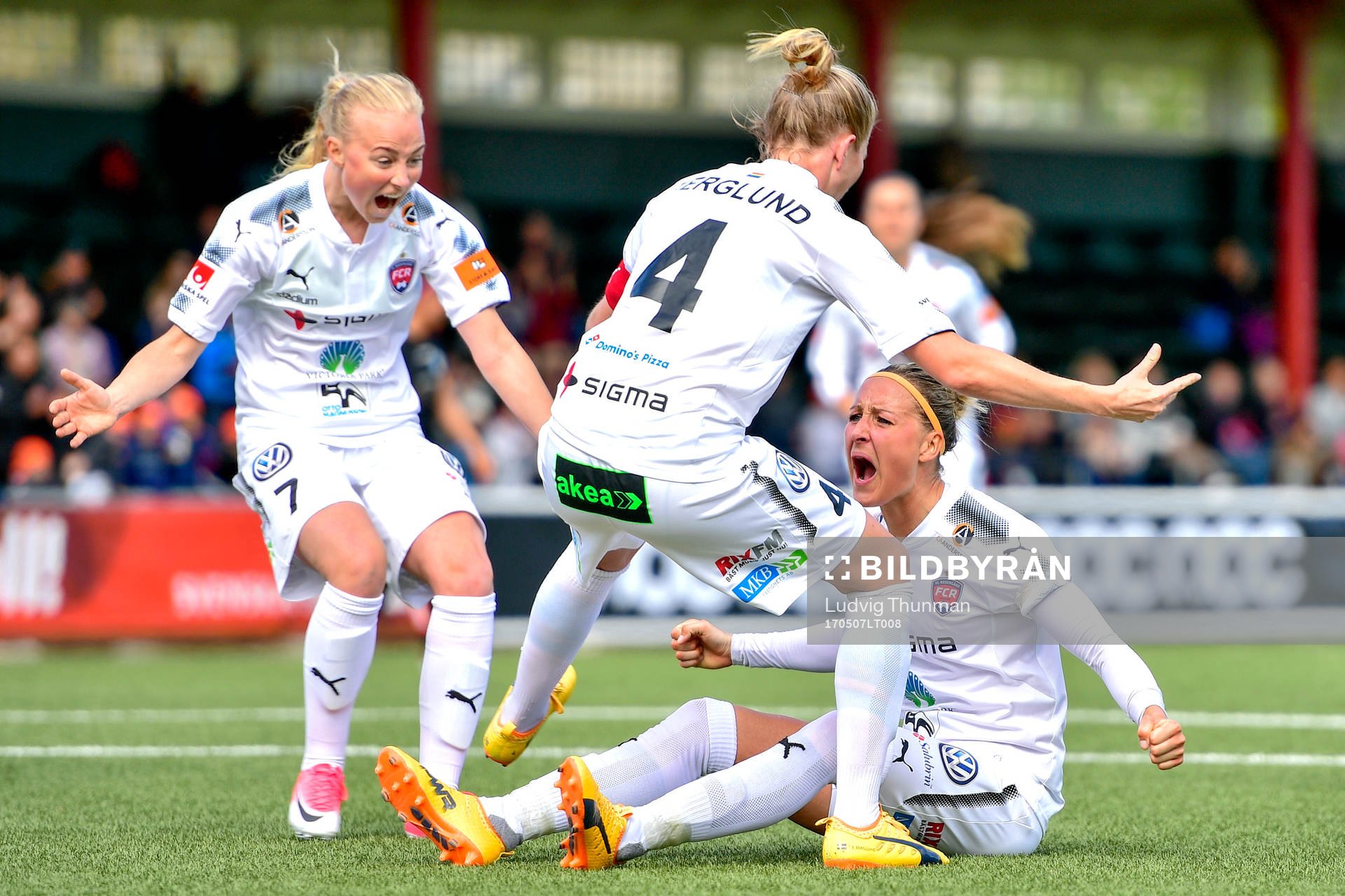 Rosengårds Sanne Troelsgaard Nielsen jublar med lagkamrater