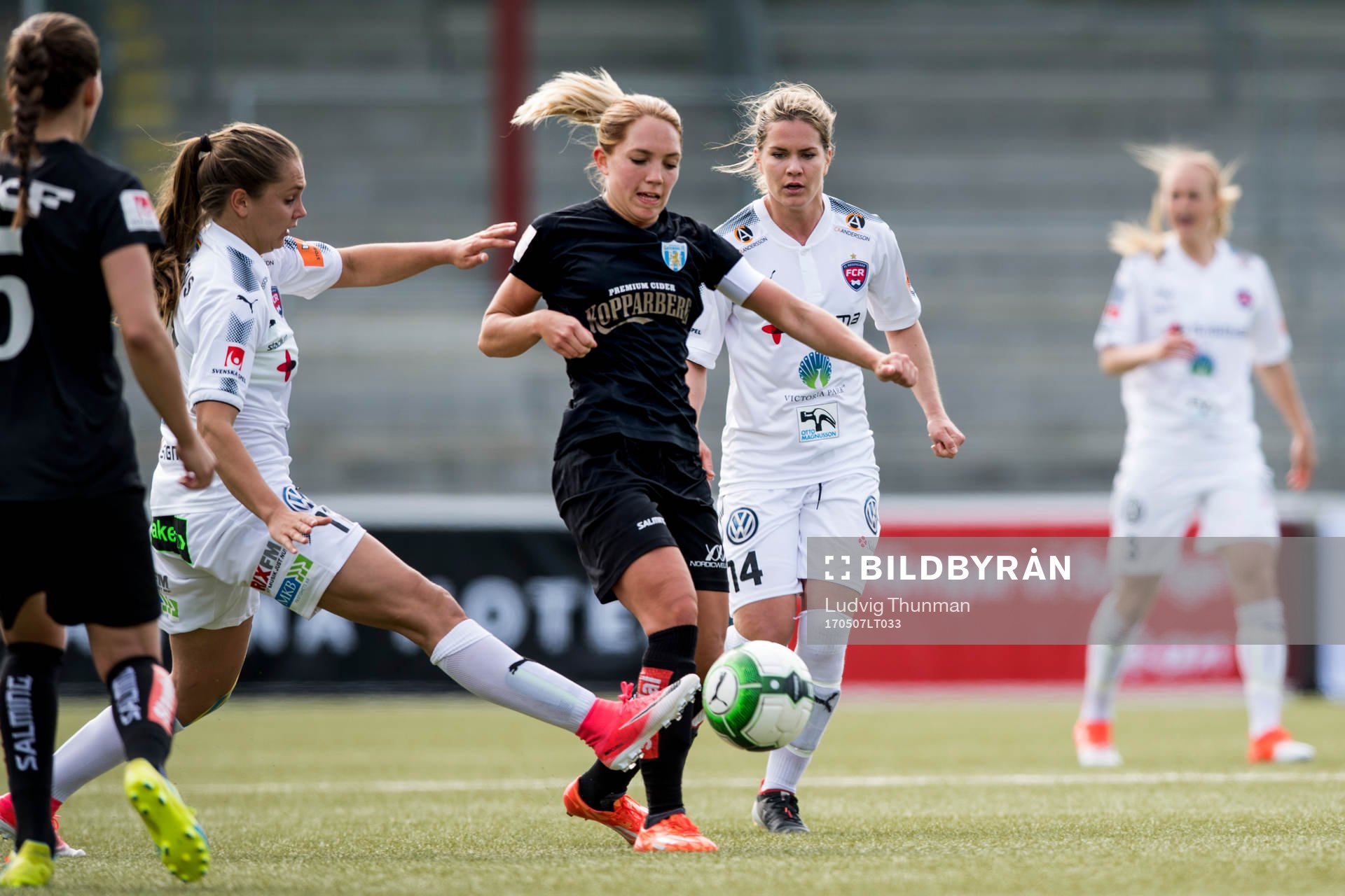 Göteborgs Elin Rubensson jagas av Rosengårds Lieke