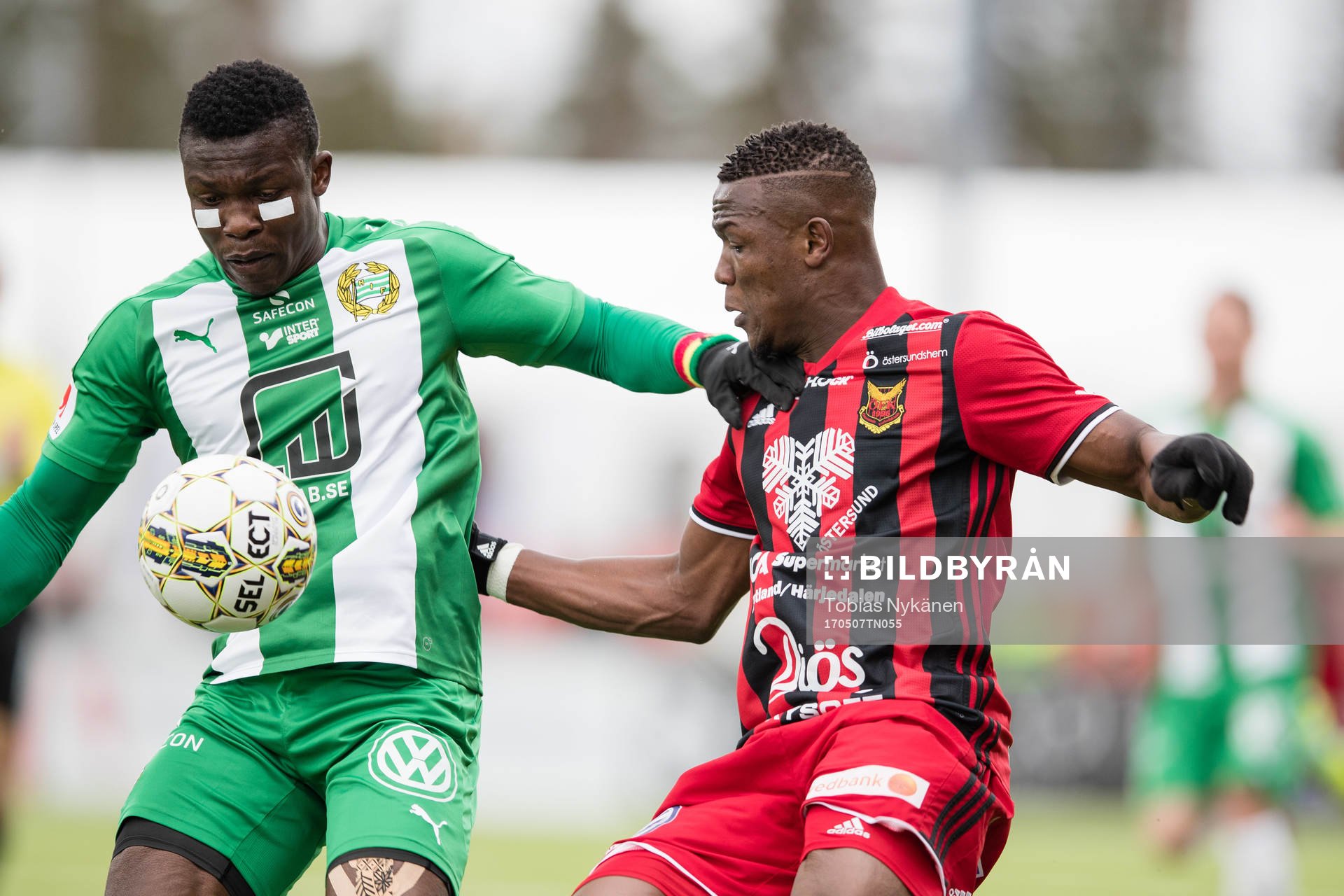 Hammarbys Joseph Aidoo mot Östersunds Alhaji Gero