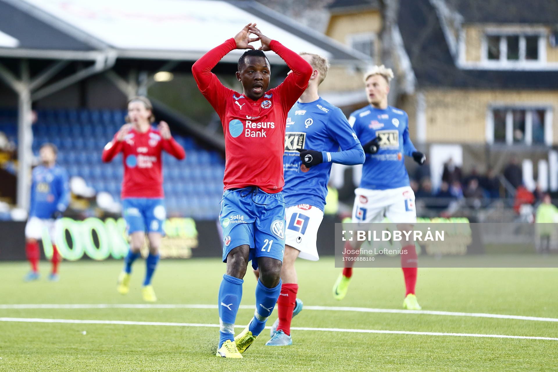 Helsingborgs Monday Samuel reagerar