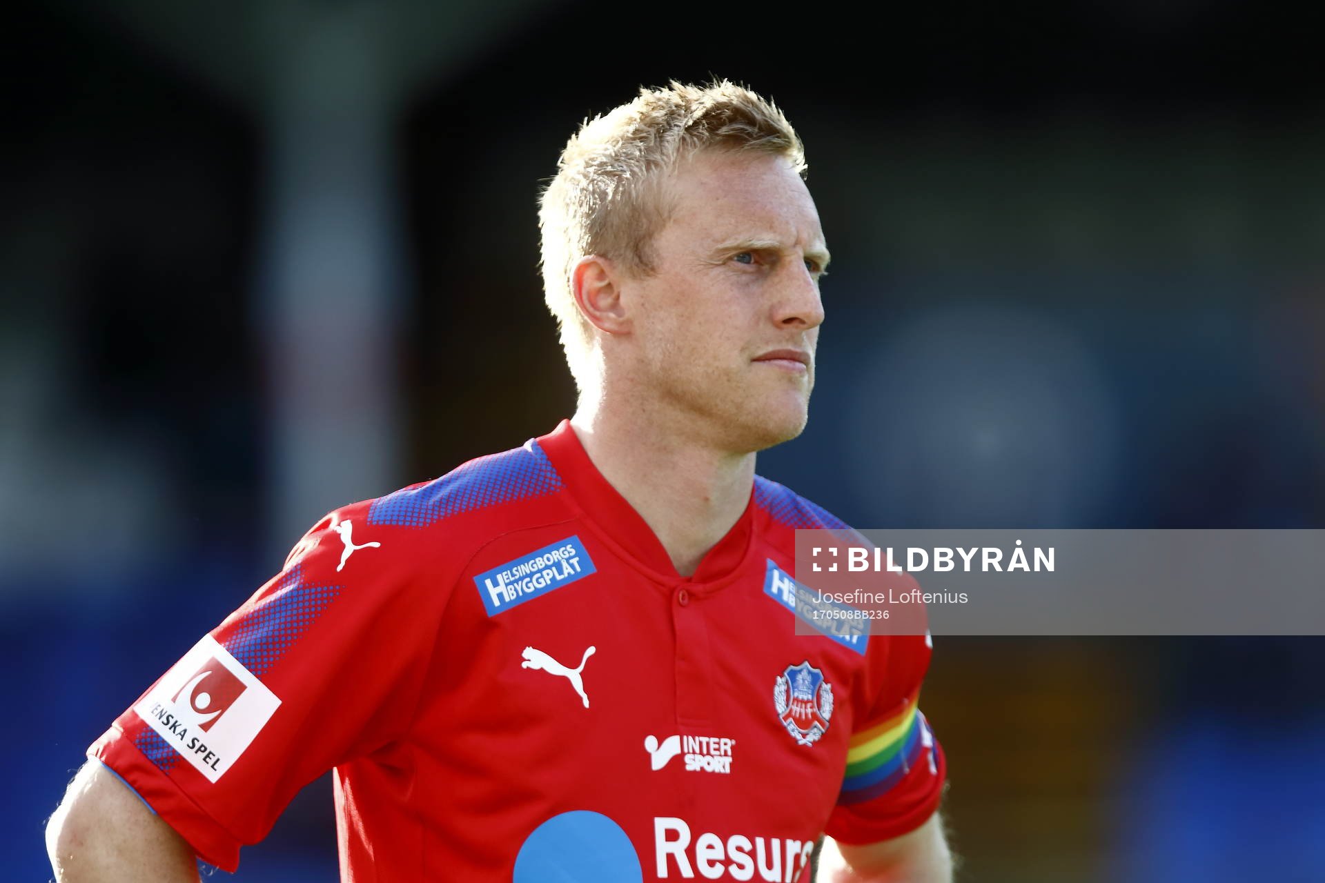 Helsingborgs Peter Larsson innan fotbollsmatchen i