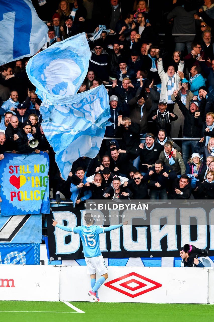 Malmö FFs Pawel Cibicki jublar