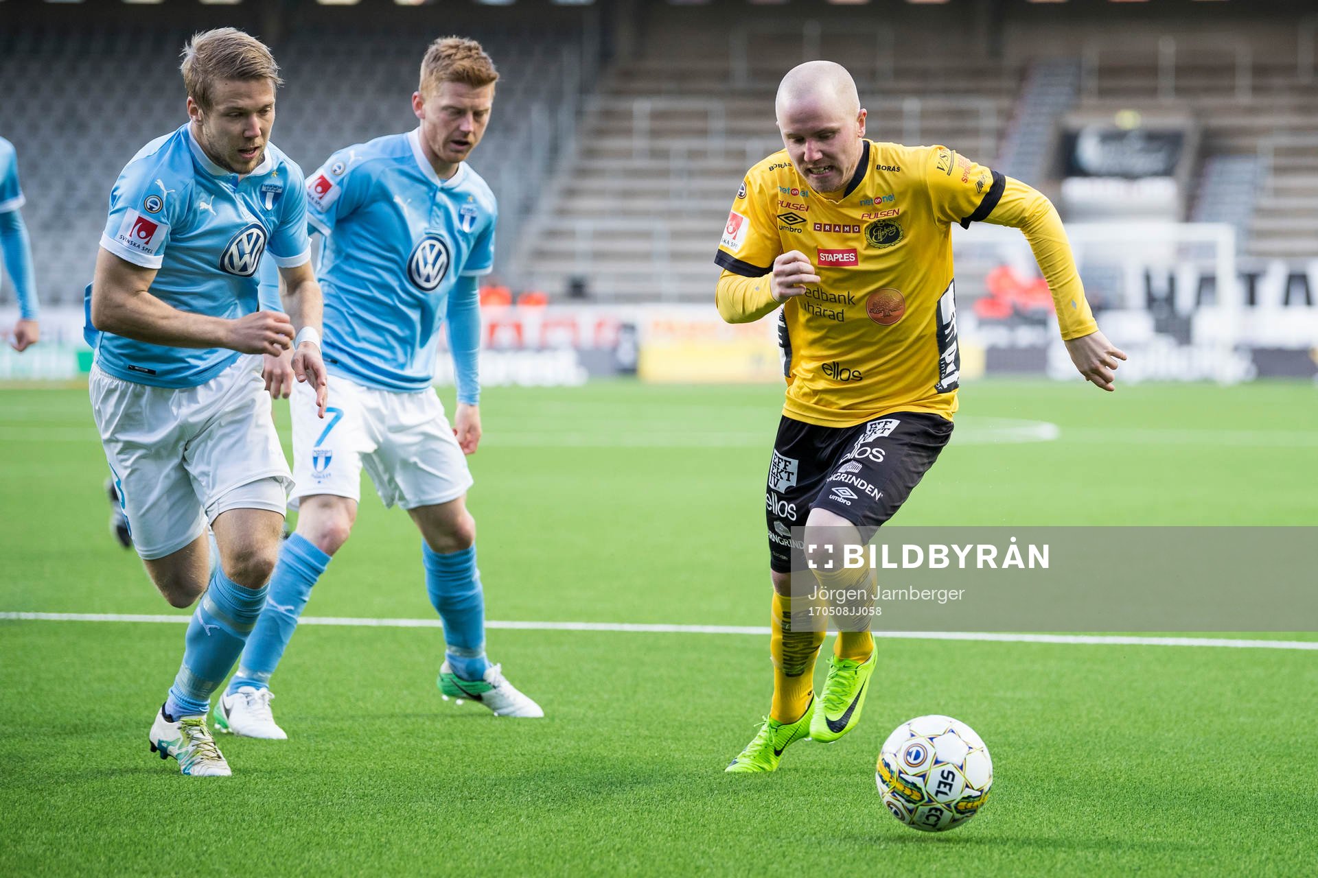 Elfsborgs Simon Lundevall och Malmö FFs Anton Tinnerholm
