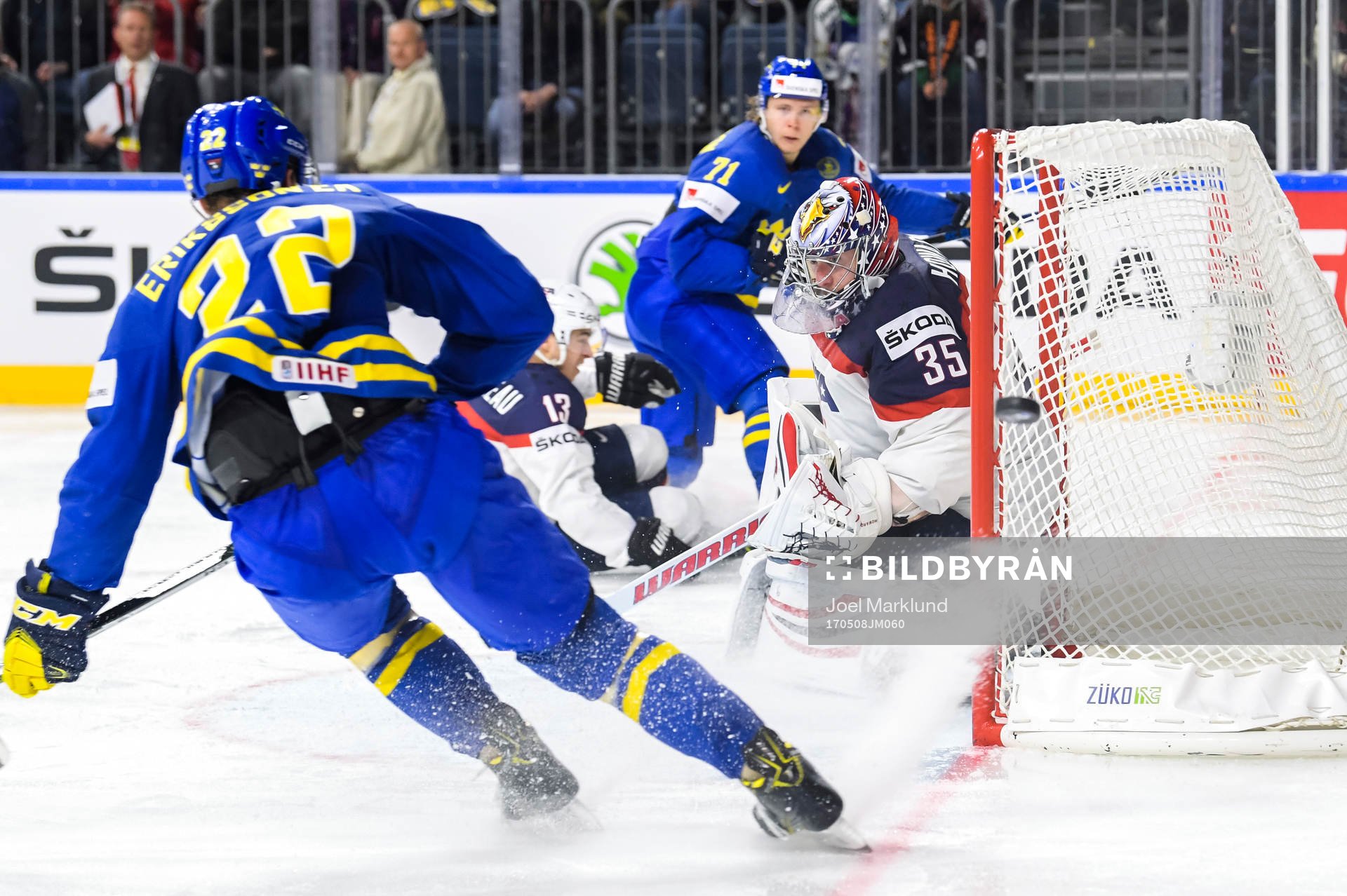 Sveriges Joel Eriksson Ek och William Karlsson oroar