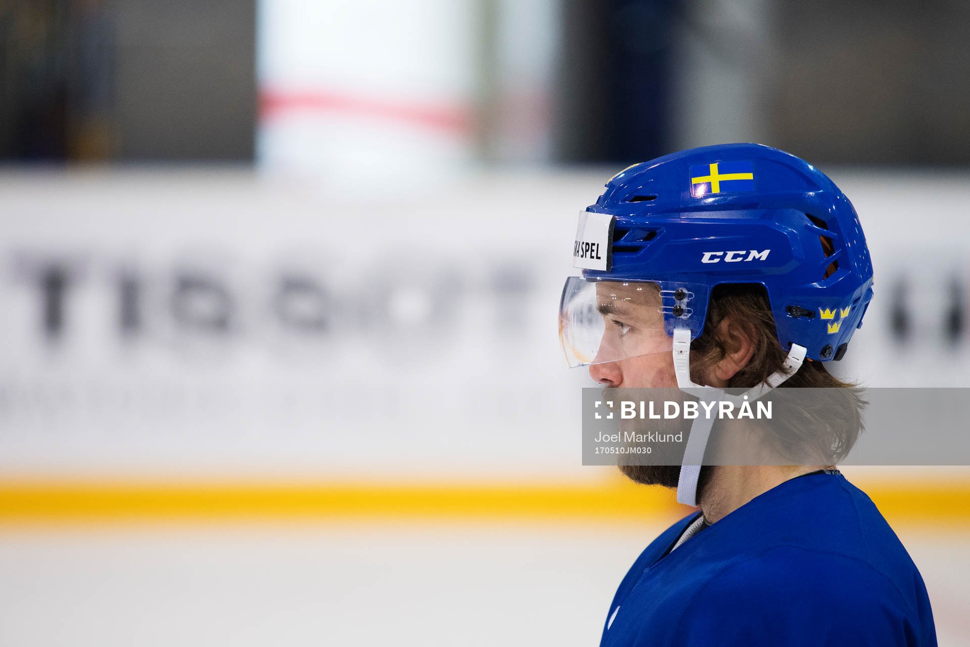 Victor Hedman på Sveriges ishockeylandslags träning