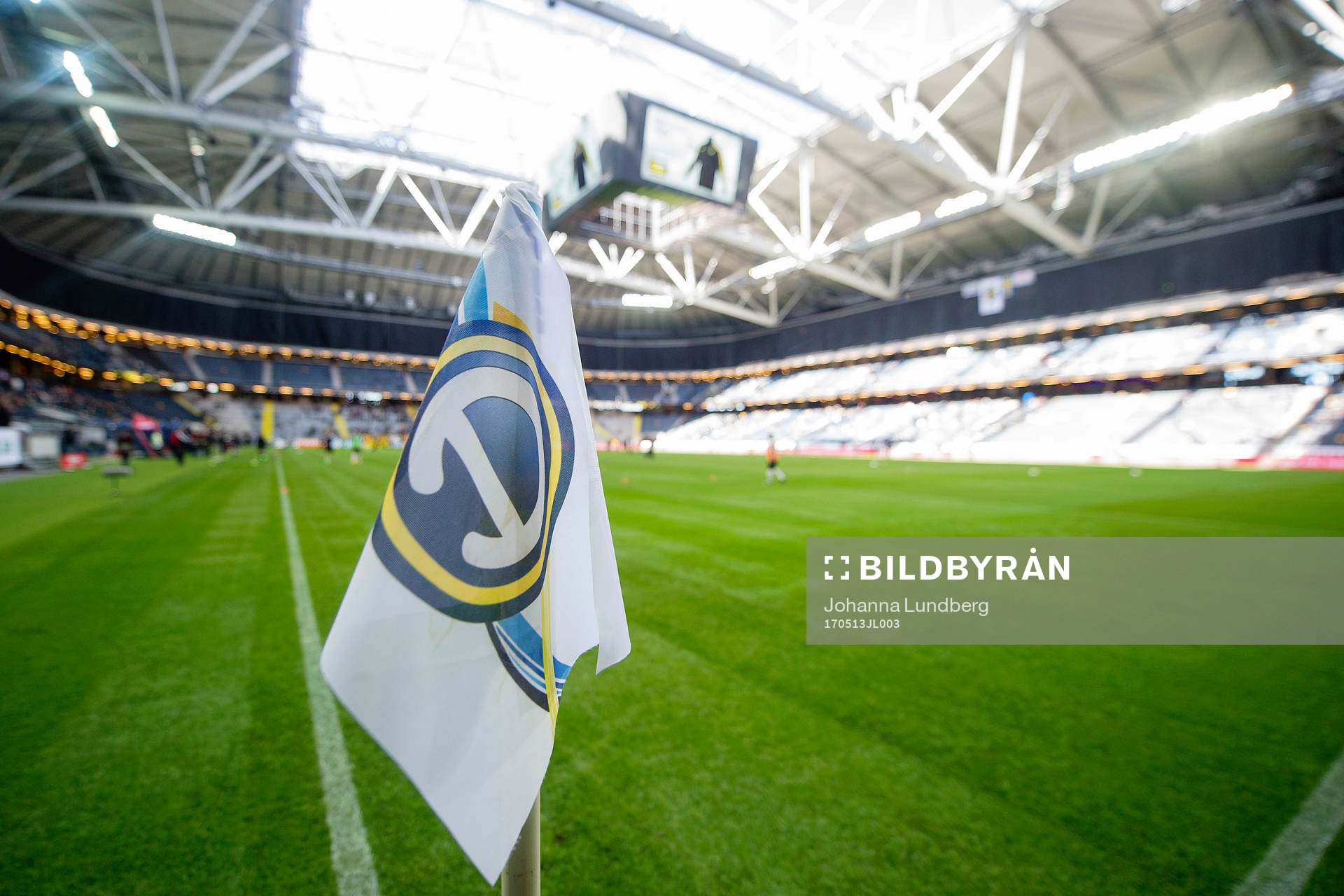 En hörnflagga med allsvenska loggan